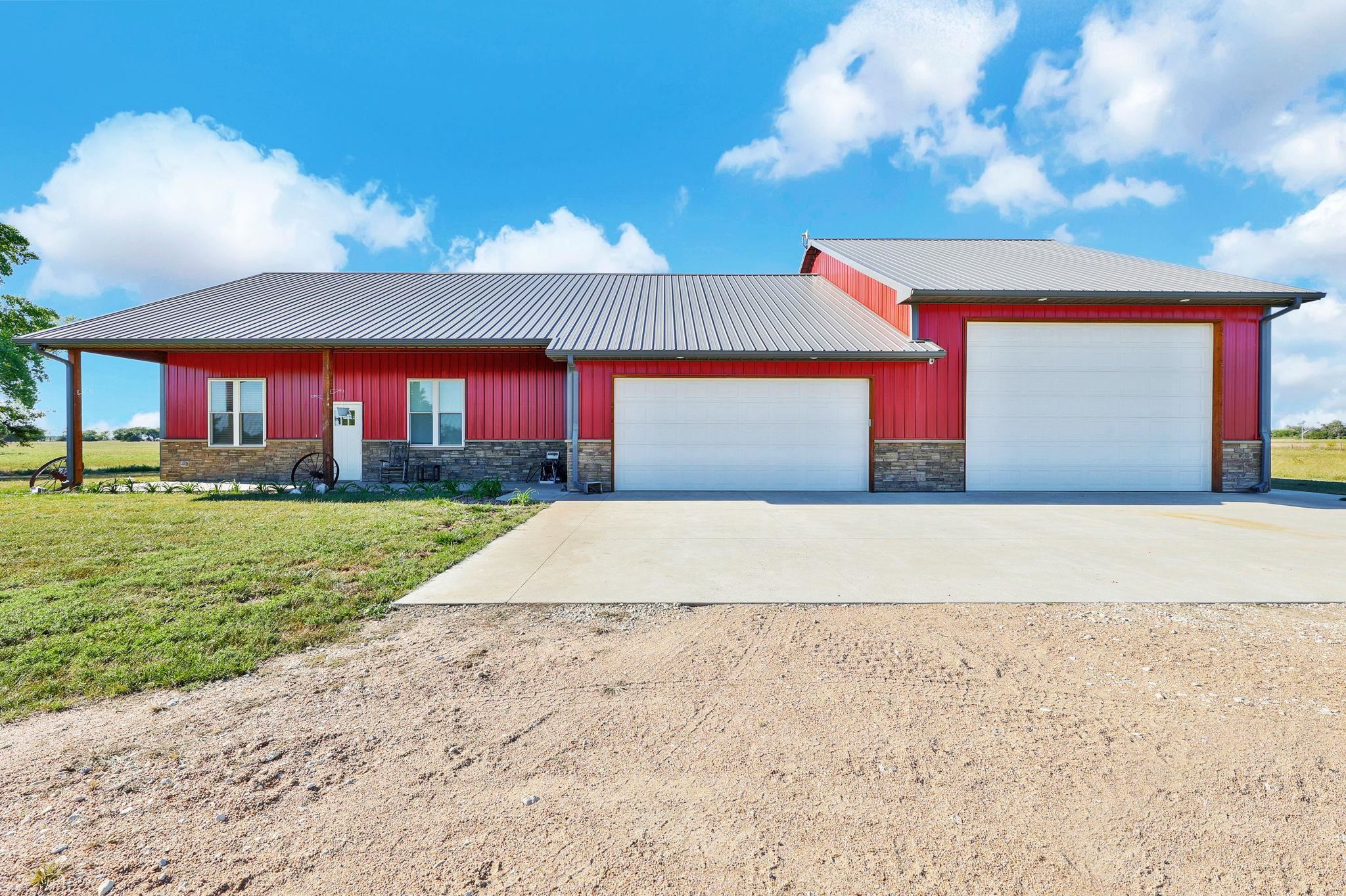 10059 S Spring Lake Road, Sedgwick, Kansas image 1