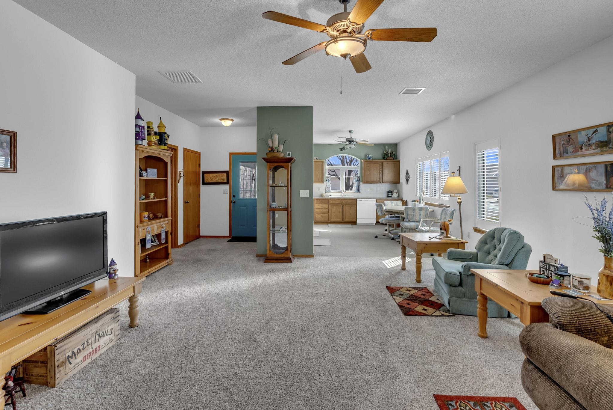 1533 N Reca St, Wichita, Kansas image 8