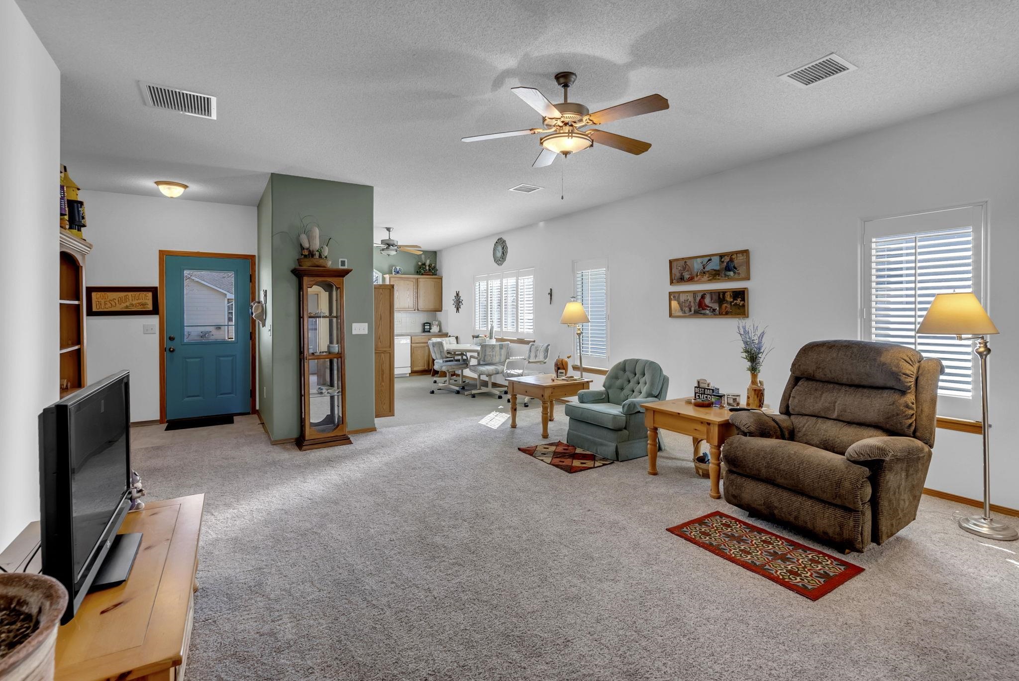 1533 N Reca St, Wichita, Kansas image 9