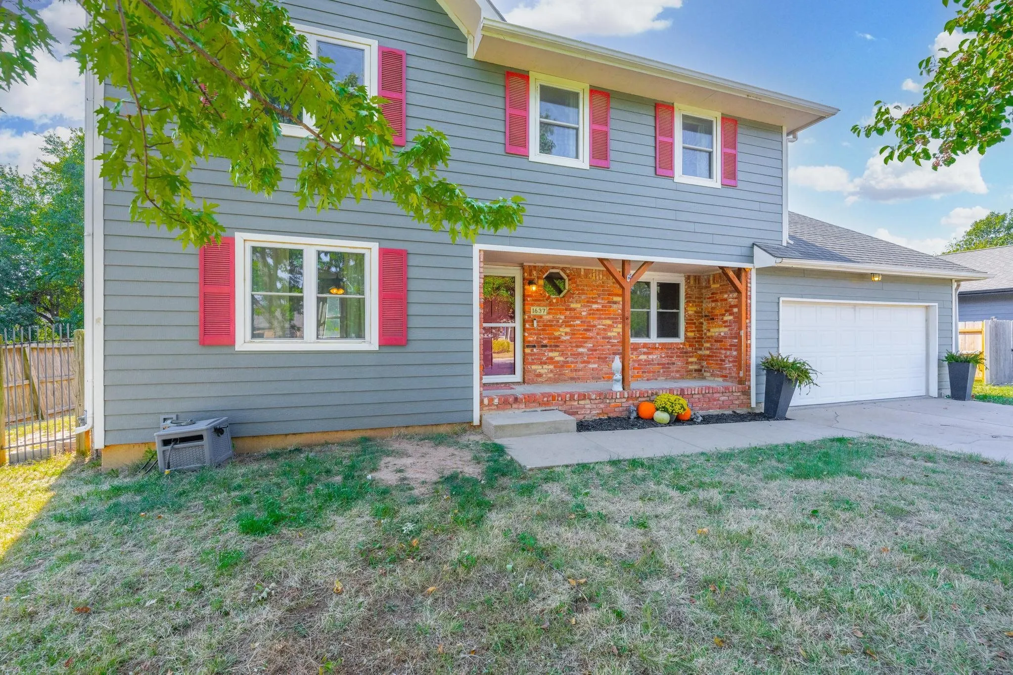 Derby, Kansas 67037, United States, 4 Bedrooms Bedrooms, ,4 BathroomsBathrooms,Residential,Pending,38135