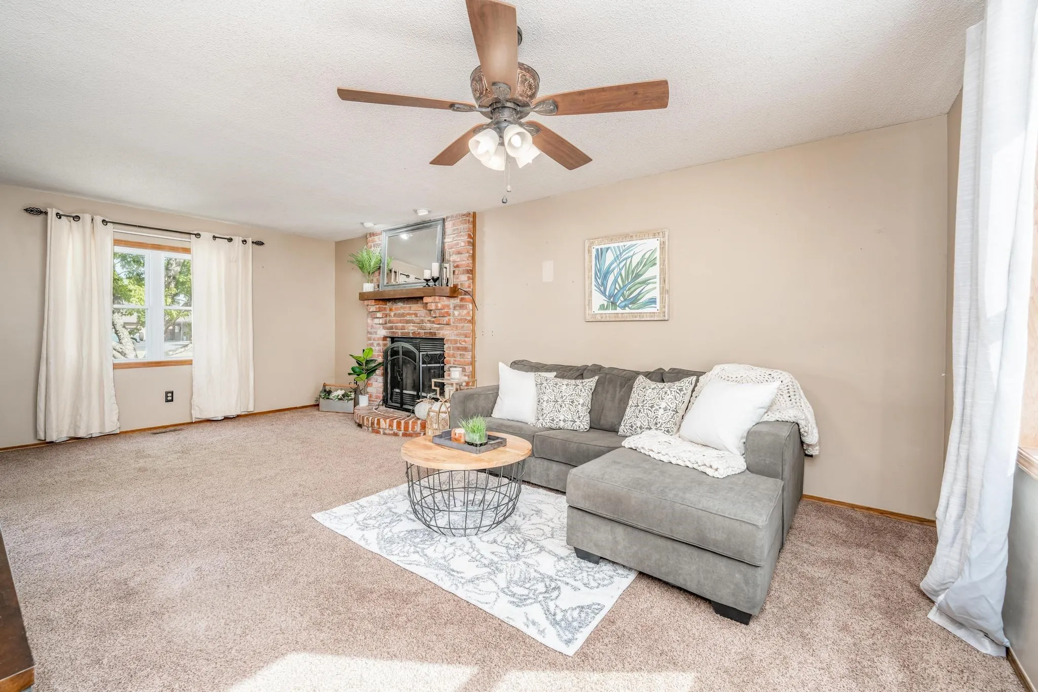 Derby, Kansas 67037, United States, 4 Bedrooms Bedrooms, ,4 BathroomsBathrooms,Residential,Pending,38135