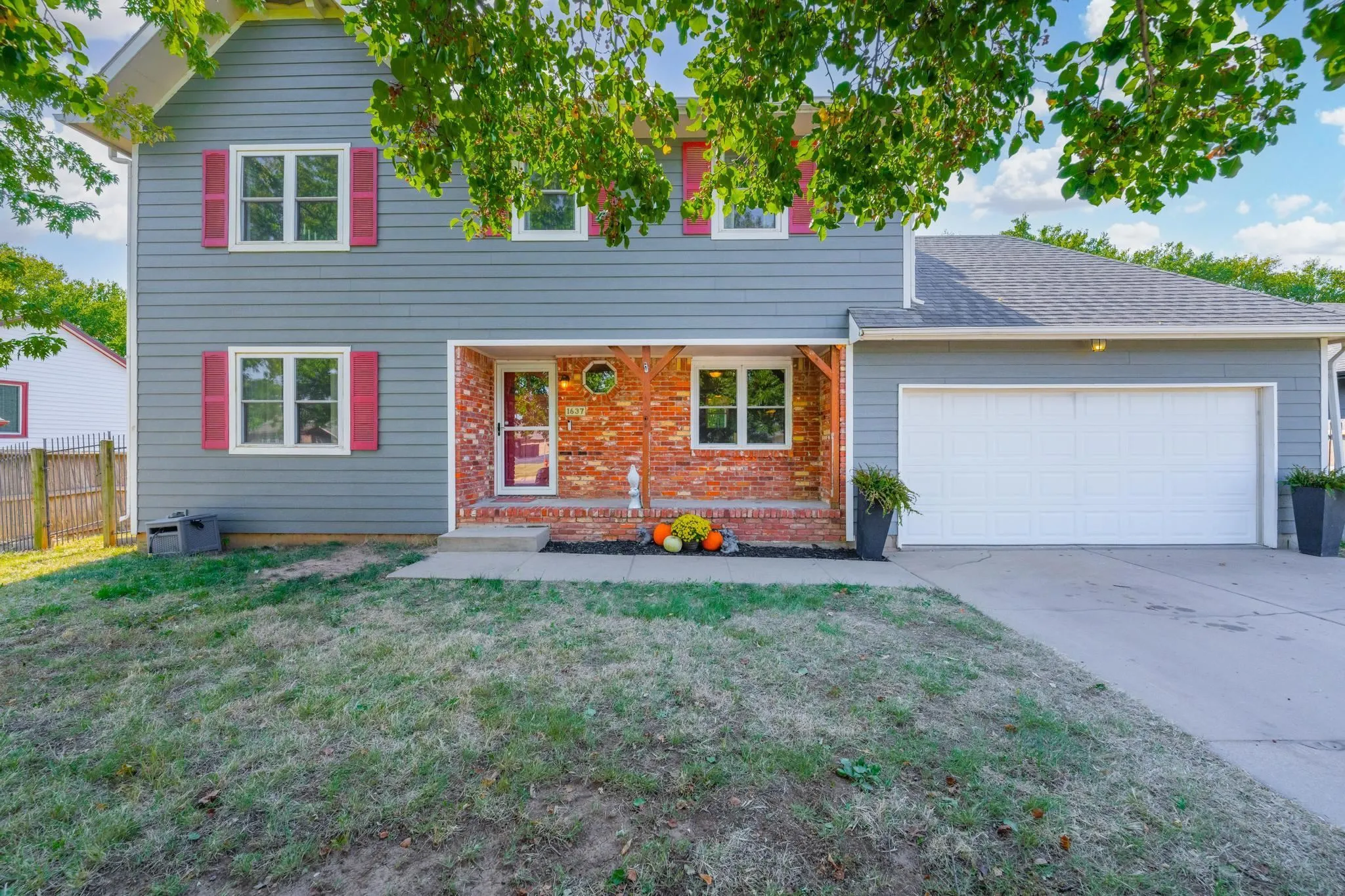 Derby, Kansas 67037, United States, 4 Bedrooms Bedrooms, ,4 BathroomsBathrooms,Residential,Pending,38135