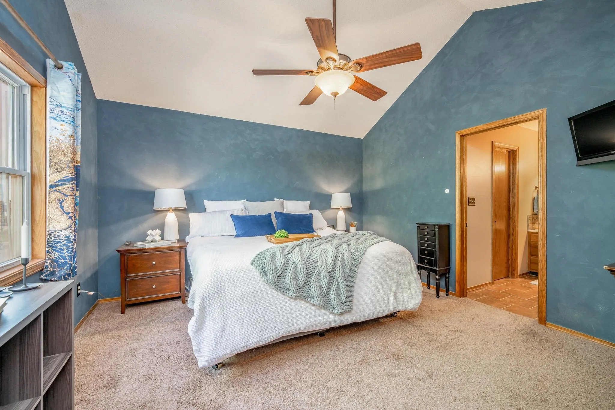 Derby, Kansas 67037, United States, 4 Bedrooms Bedrooms, ,4 BathroomsBathrooms,Residential,Pending,38135