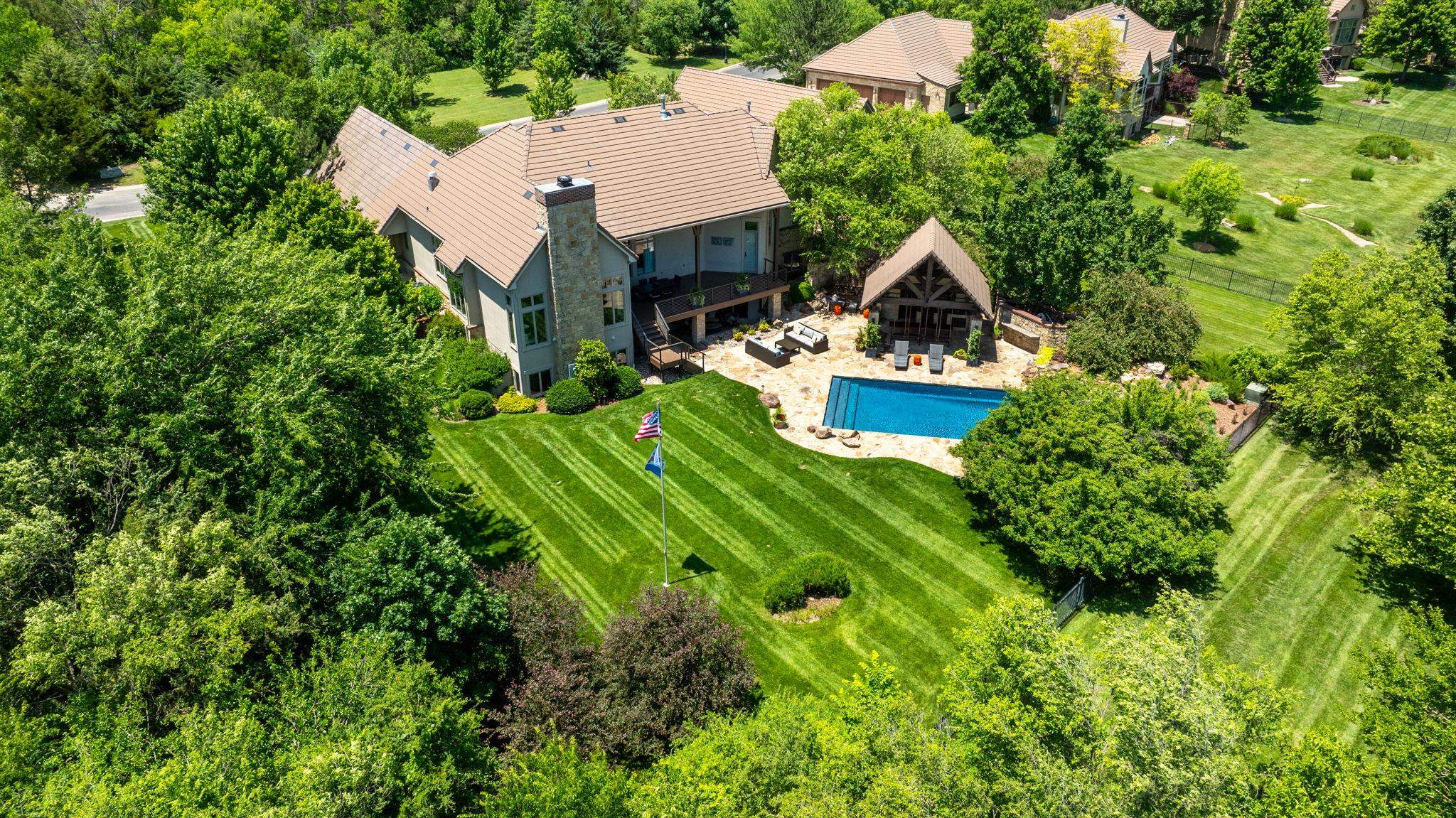 207 E Pine Meadow Ct, Andover, Kansas image 34