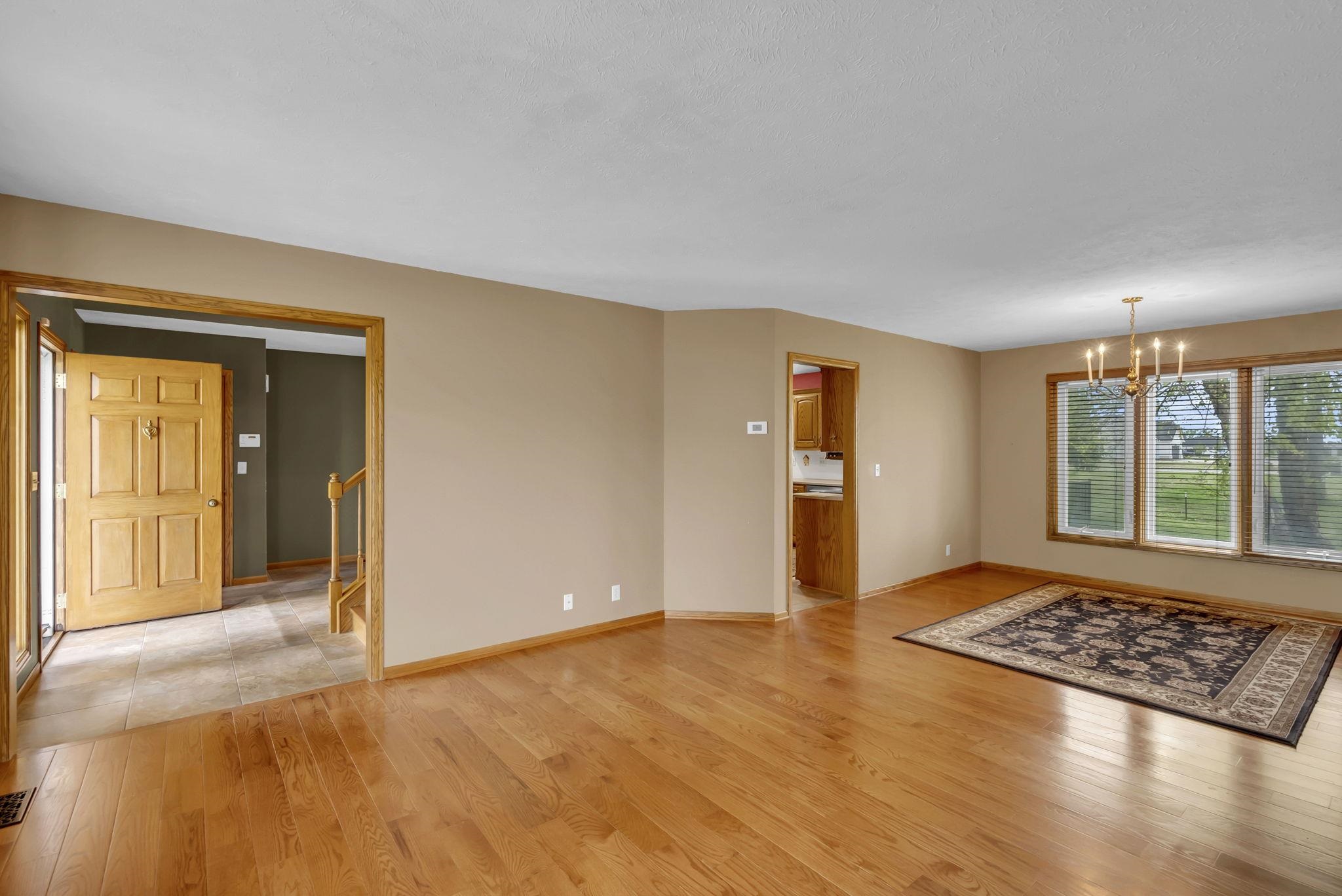 2719 W Driftwood Cir, Wichita, Kansas image 4