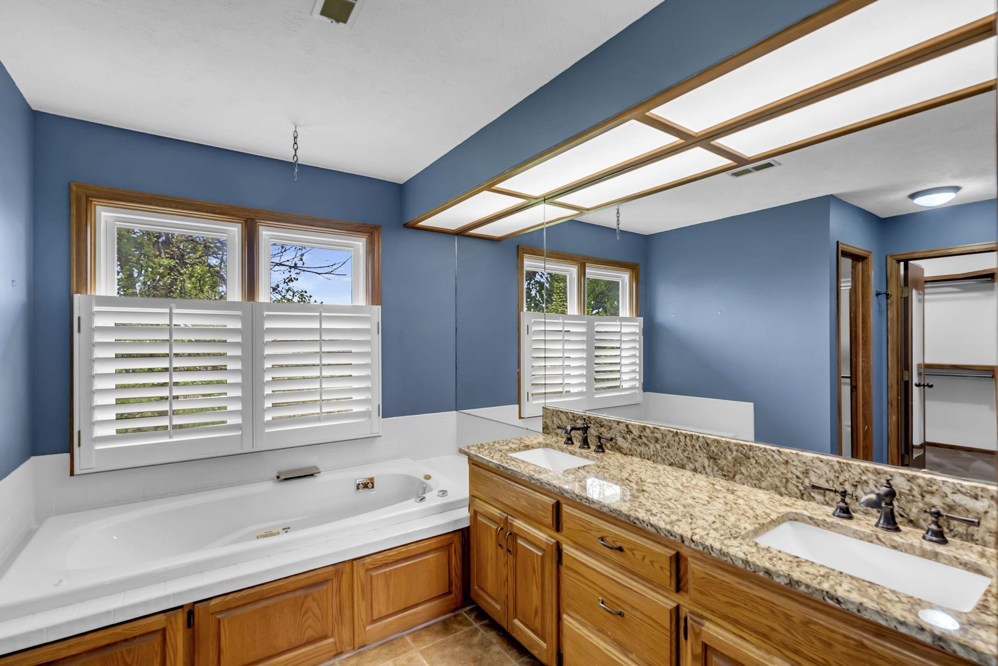 2719 W Driftwood Cir, Wichita, Kansas image 21