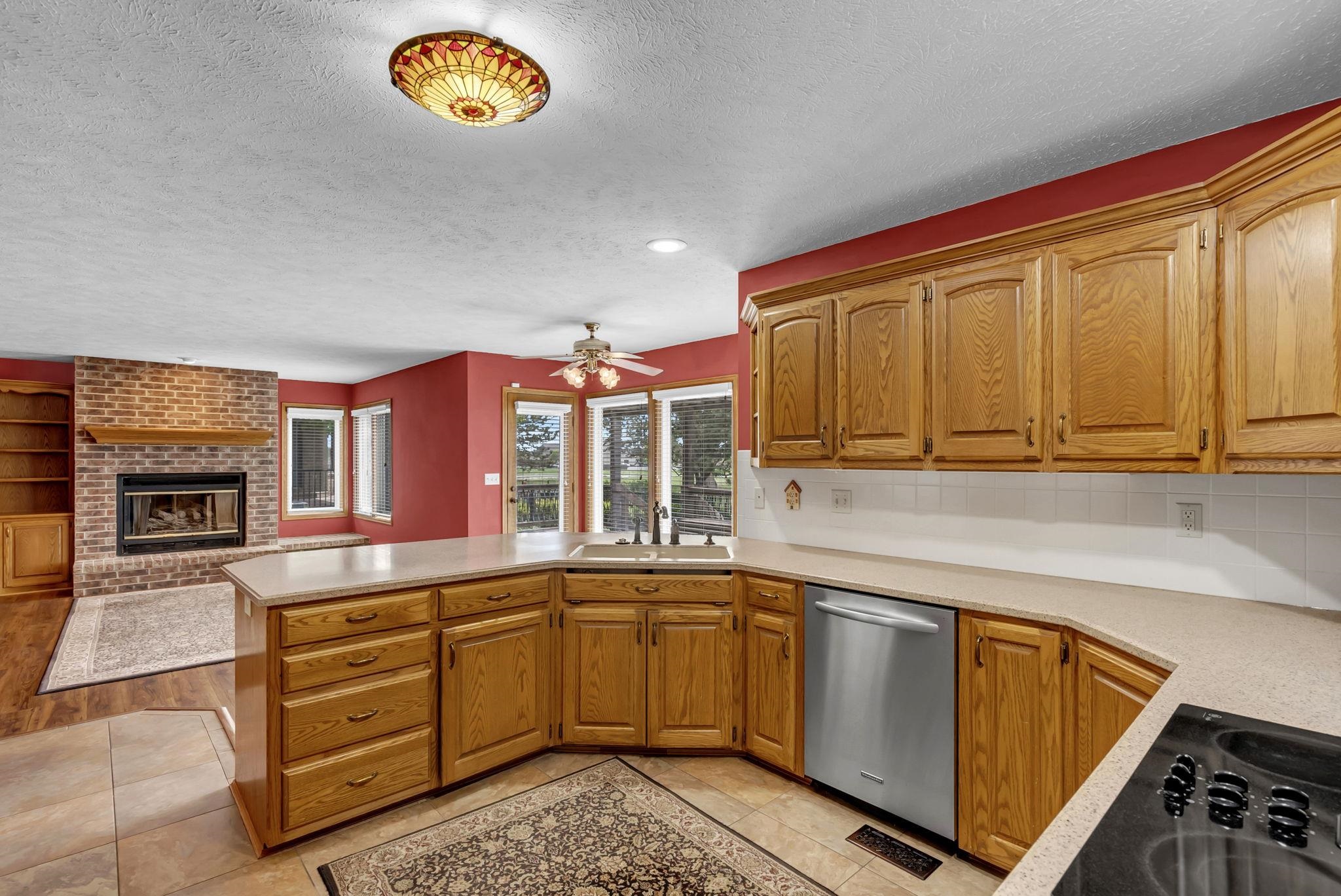 2719 W Driftwood Cir, Wichita, Kansas image 9
