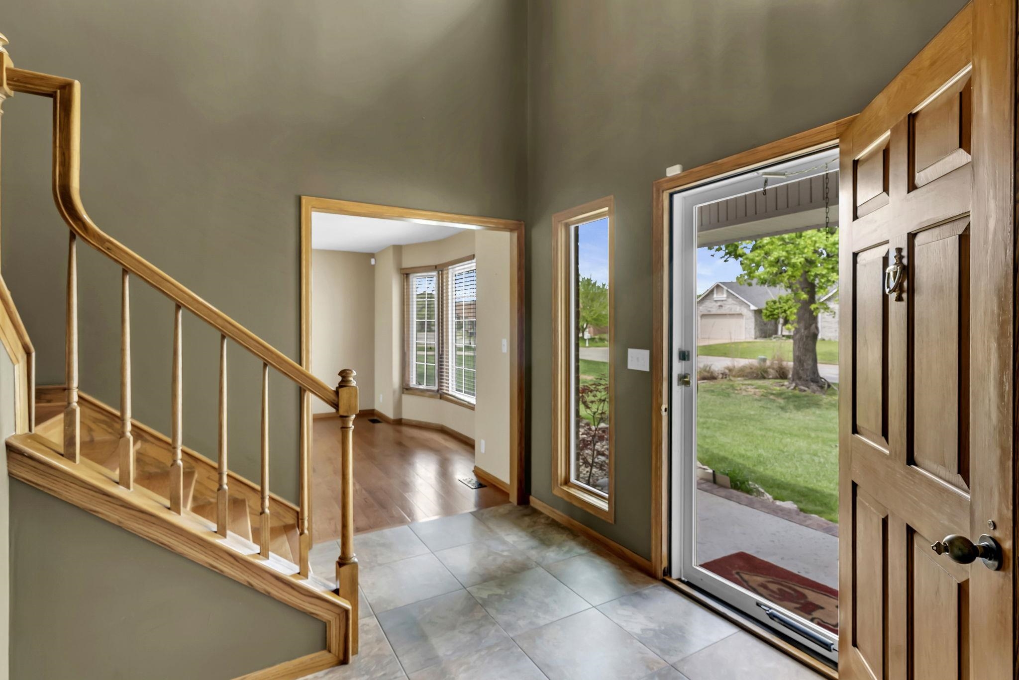 2719 W Driftwood Cir, Wichita, Kansas image 3