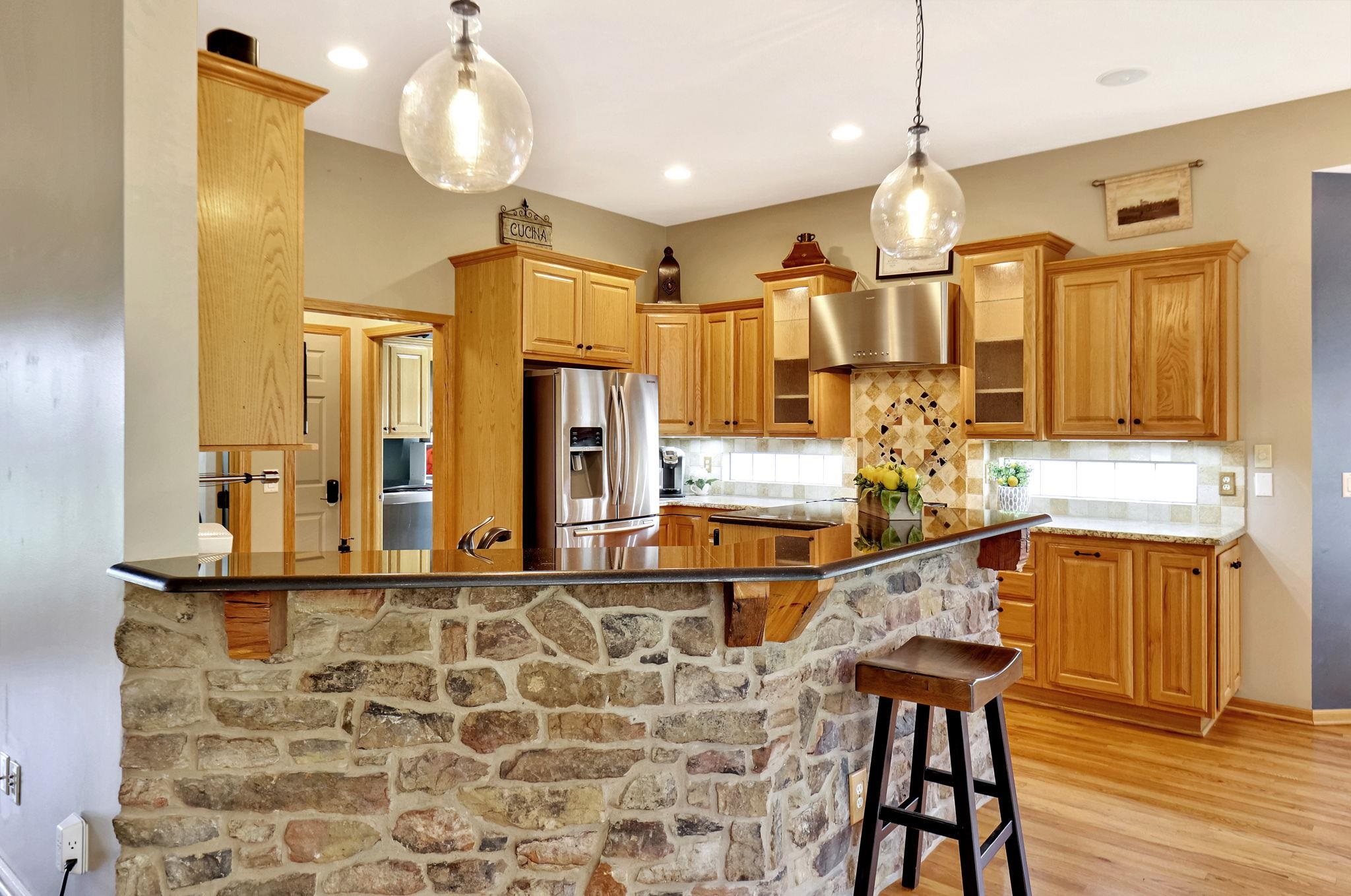 Wichita, Kansas 67235, United States, 5 Bedrooms Bedrooms, ,3 BathroomsBathrooms,Residential,Pending,72447