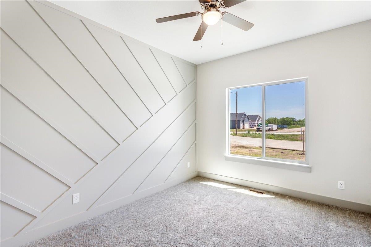 5827 N Newport St, Park City, Kansas image 20