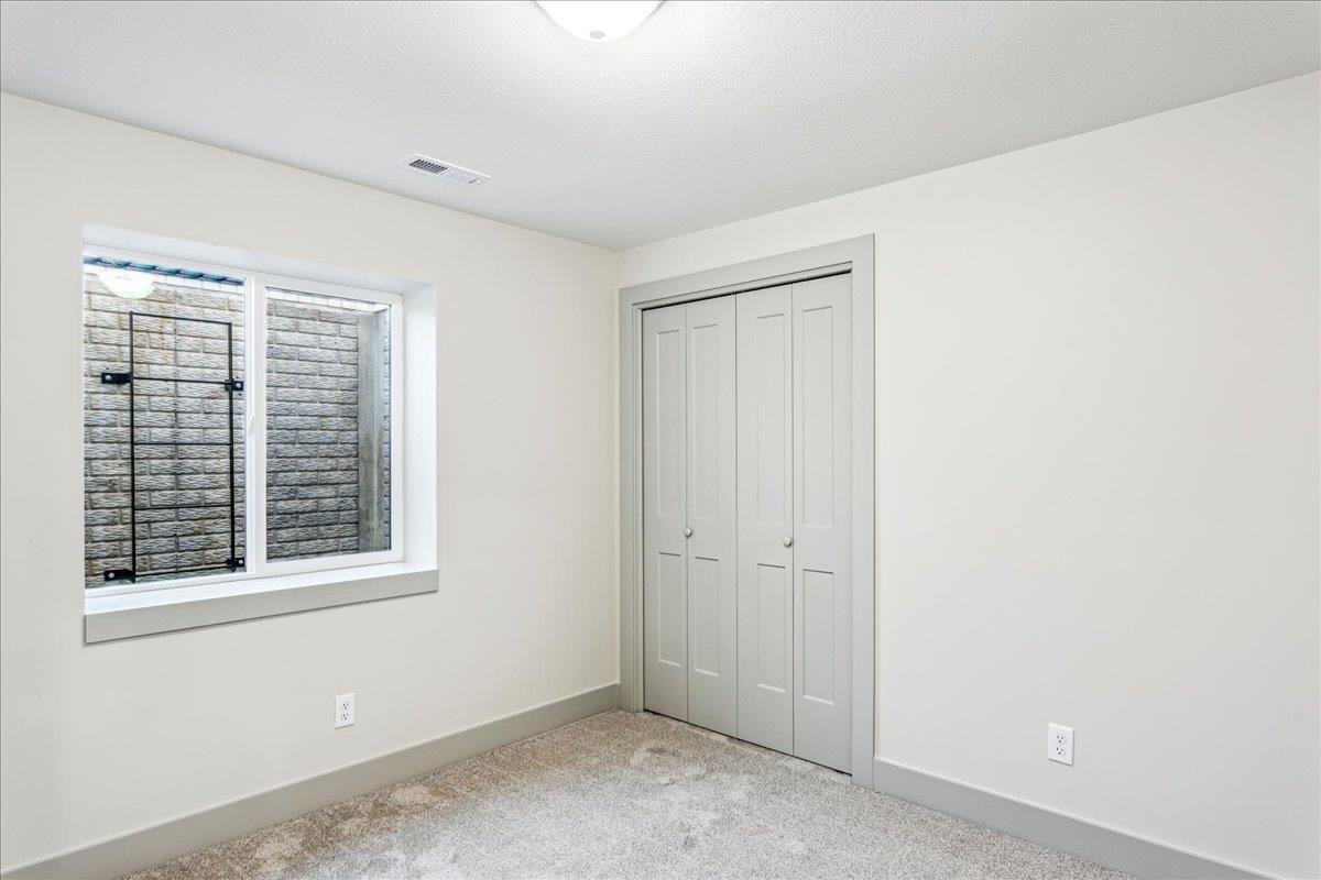 5827 N Newport St, Park City, Kansas image 31