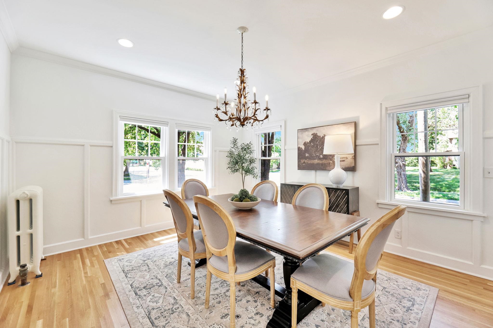 Wichita, Kansas 67208, United States, 3 Bedrooms Bedrooms, ,3 BathroomsBathrooms,Residential,Pending,52572