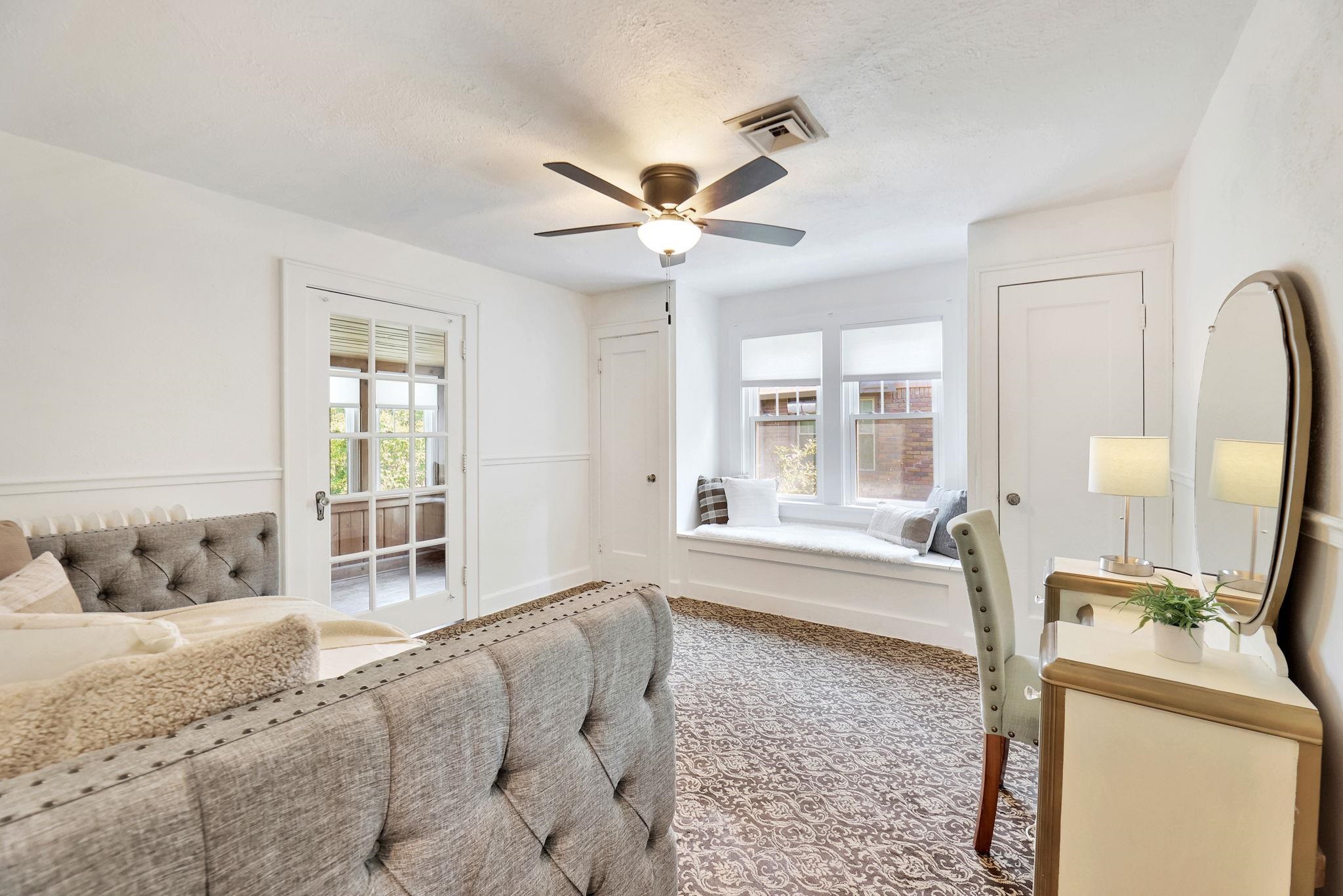 Wichita, Kansas 67208, United States, 3 Bedrooms Bedrooms, ,3 BathroomsBathrooms,Residential,Pending,52572