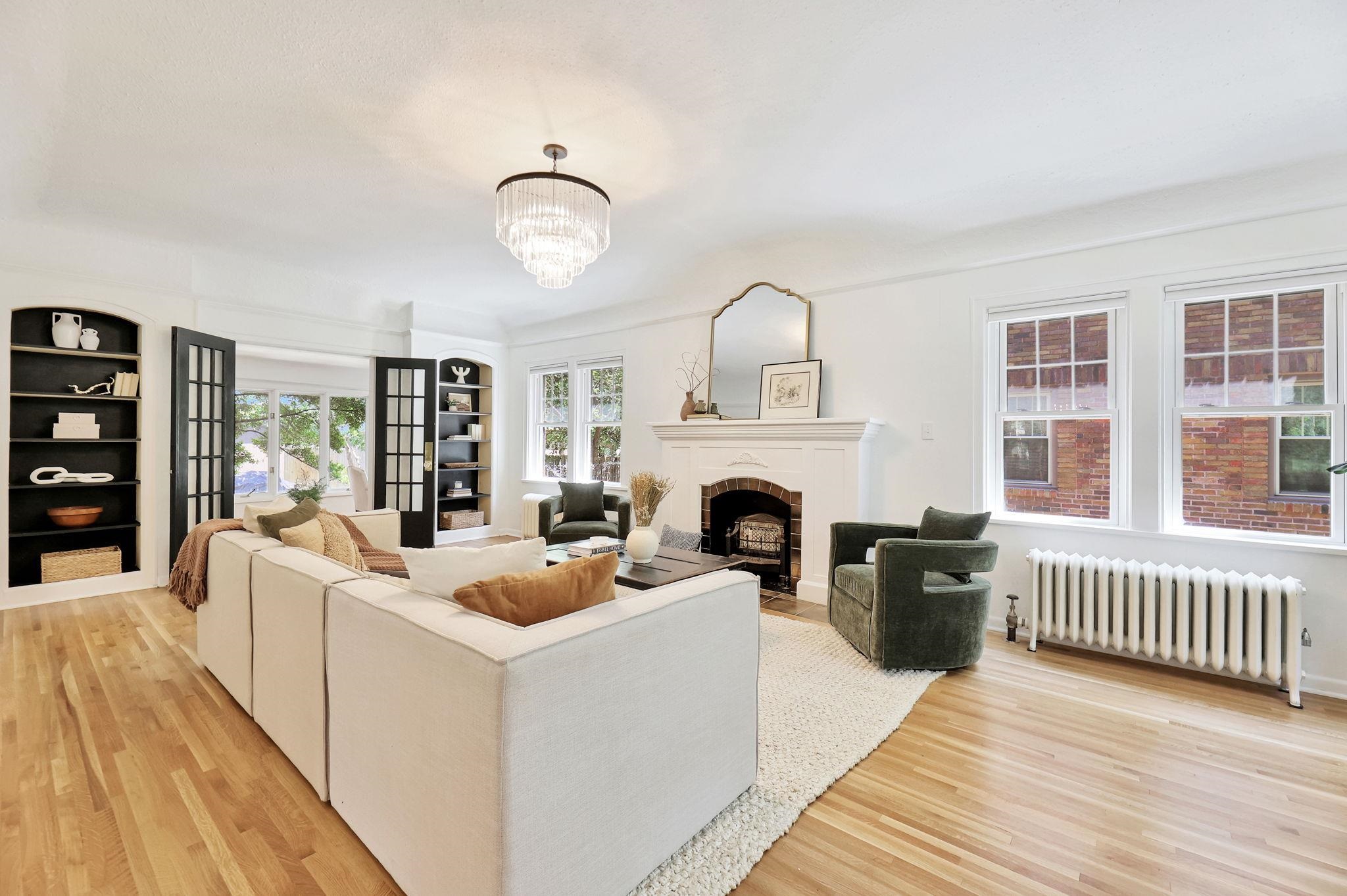 Wichita, Kansas 67208, United States, 3 Bedrooms Bedrooms, ,3 BathroomsBathrooms,Residential,Pending,52572