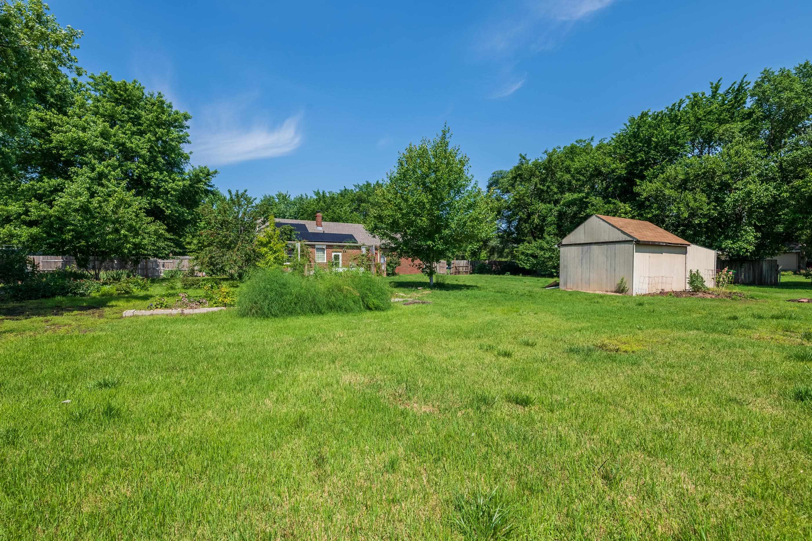128 N Evergreen Ln, Wichita, Kansas image 33