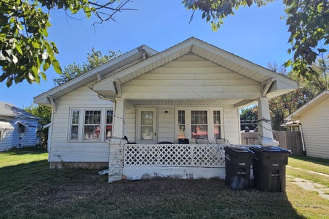 Homes For Sale - 1320 N Summit St<br/> Cowley County, Arkansas City, KS 67005
