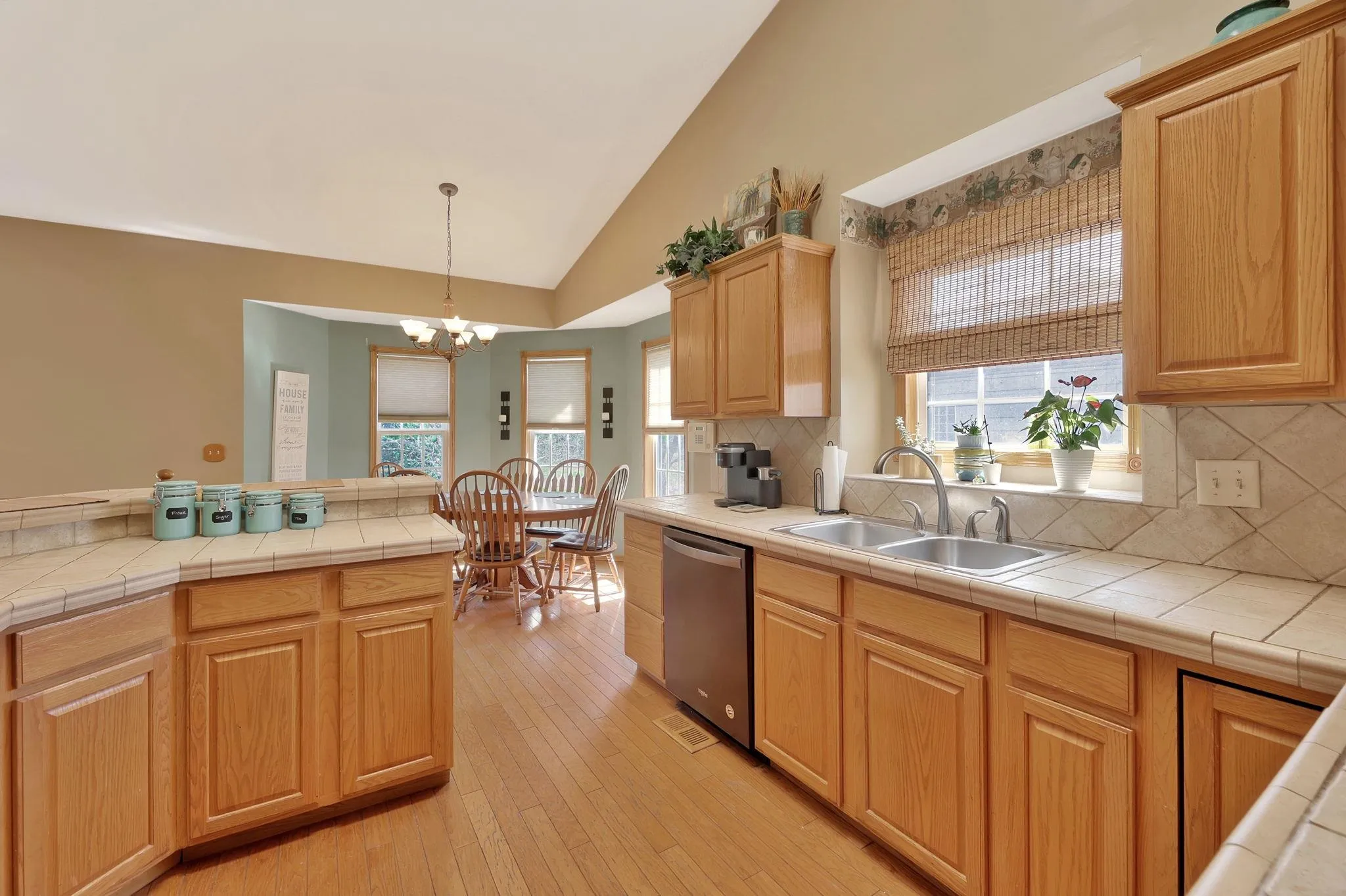 El Dorado, Kansas 67042, United States, 4 Bedrooms Bedrooms, ,3 BathroomsBathrooms,Residential,Active,112549