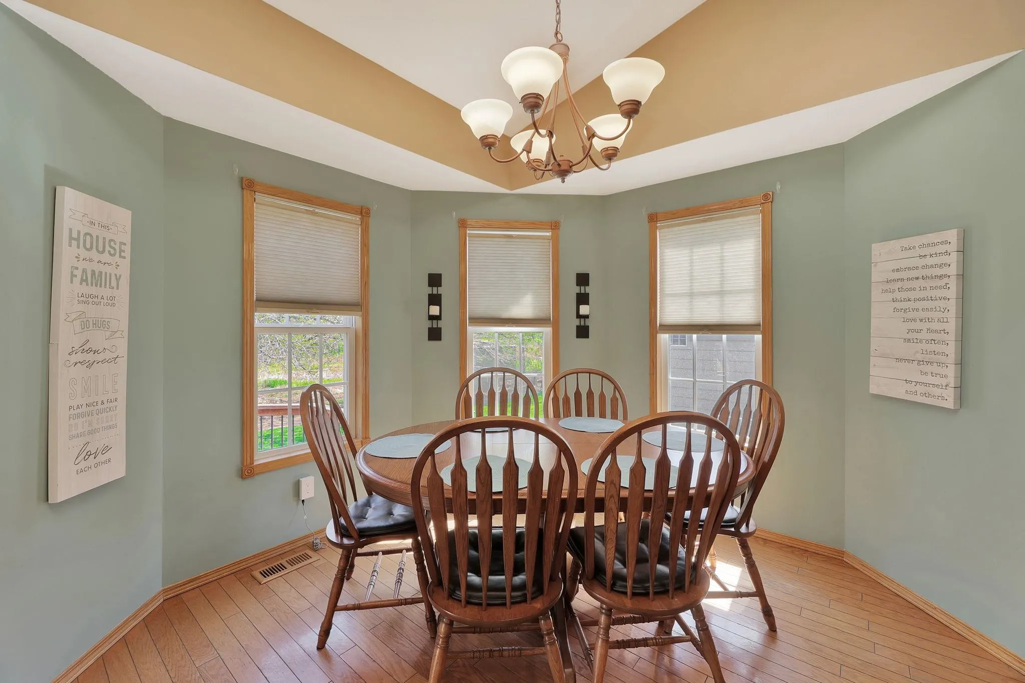 El Dorado, Kansas 67042, United States, 4 Bedrooms Bedrooms, ,3 BathroomsBathrooms,Residential,Active,112549