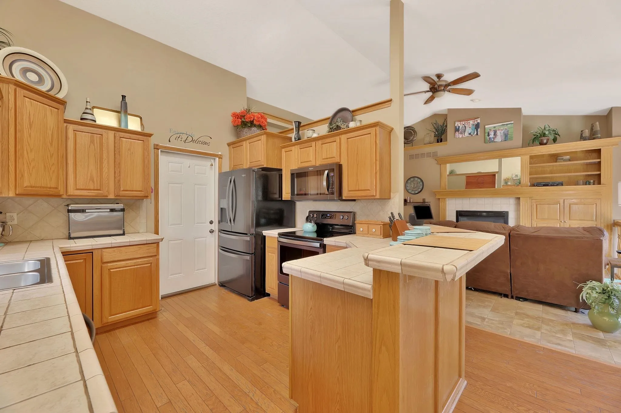 El Dorado, Kansas 67042, United States, 4 Bedrooms Bedrooms, ,3 BathroomsBathrooms,Residential,Active,112549