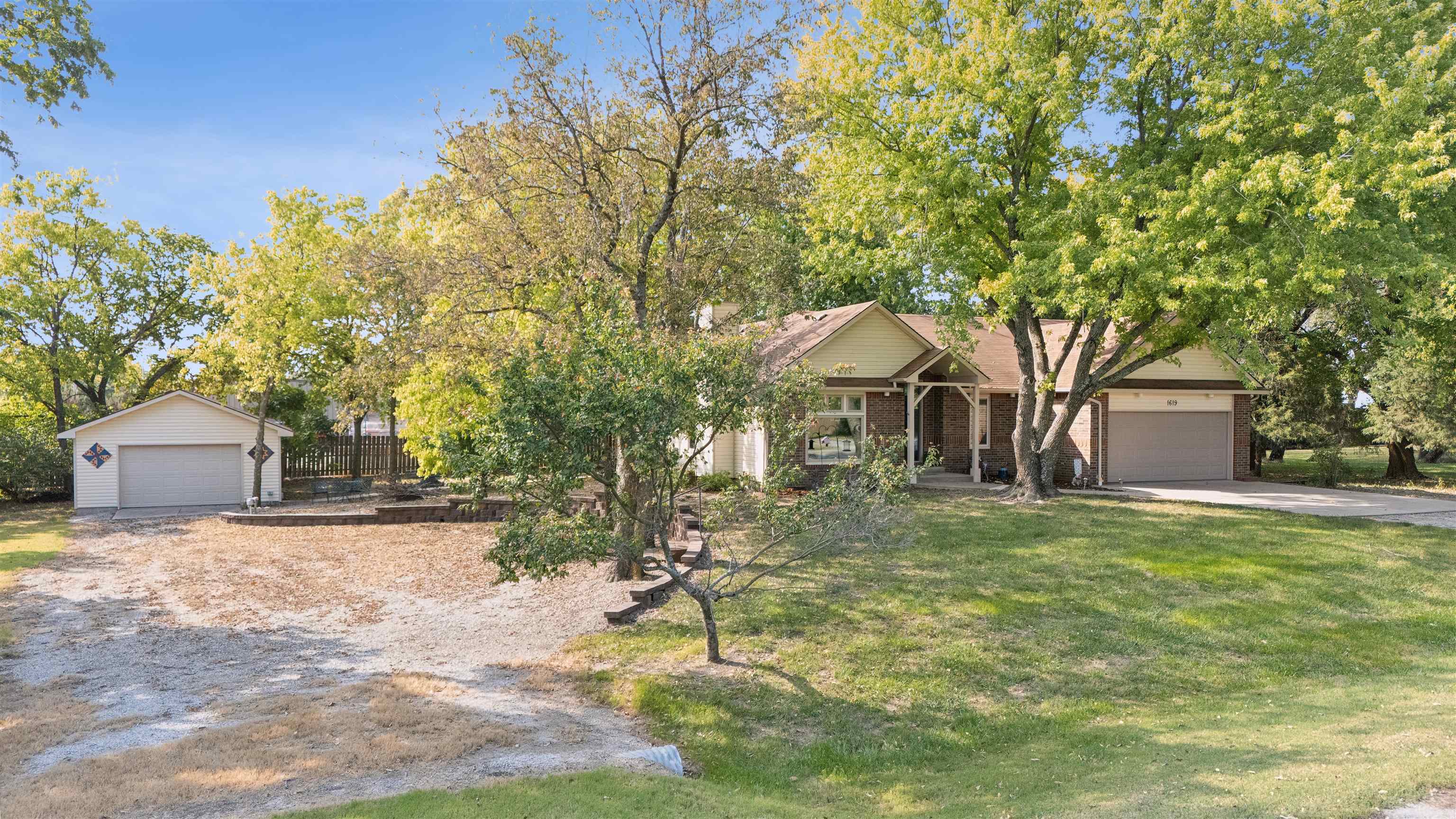 1619 E Rose Ln, Andover, Kansas image 3