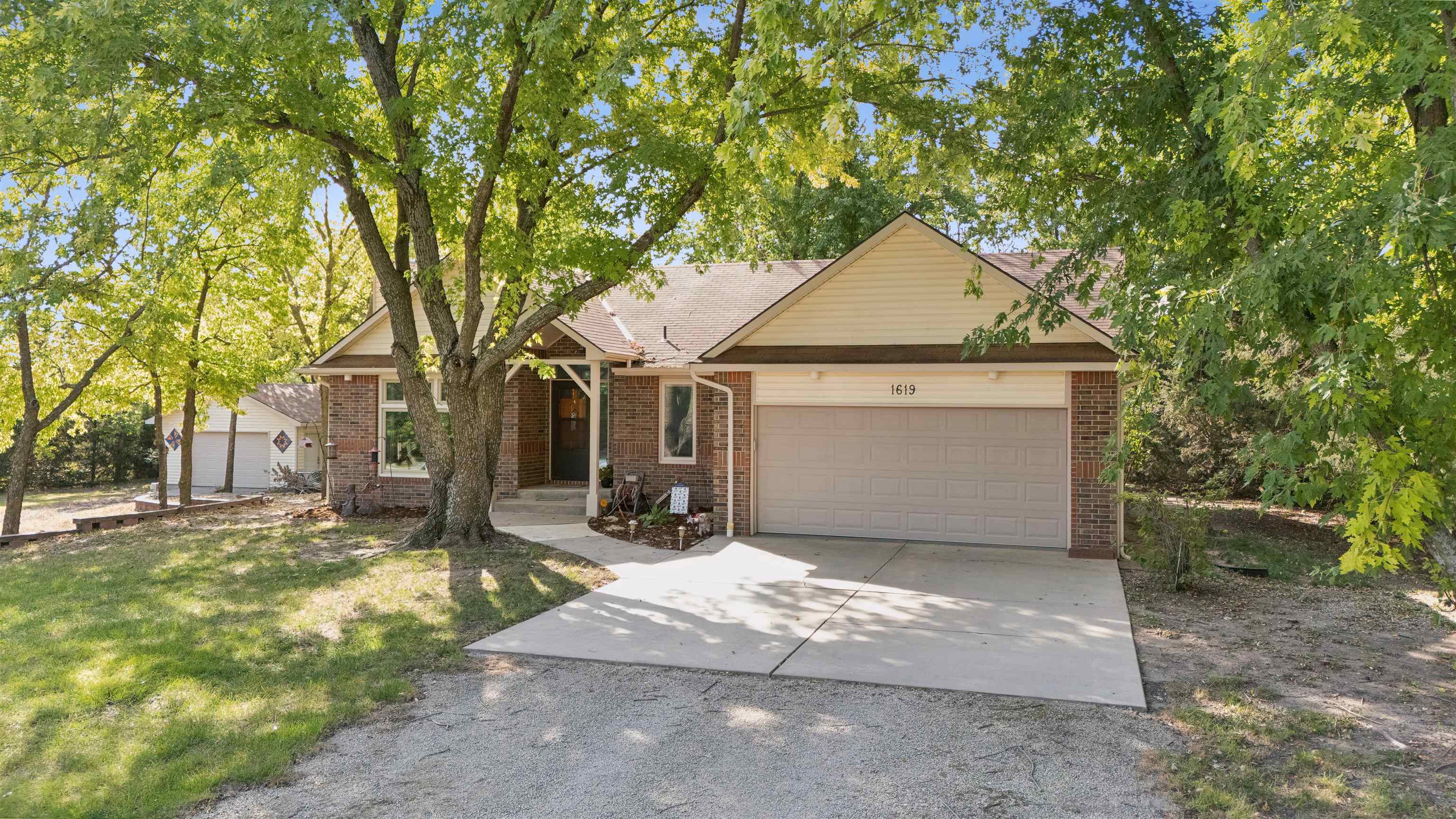 1619 E Rose Ln, Andover, Kansas image 1