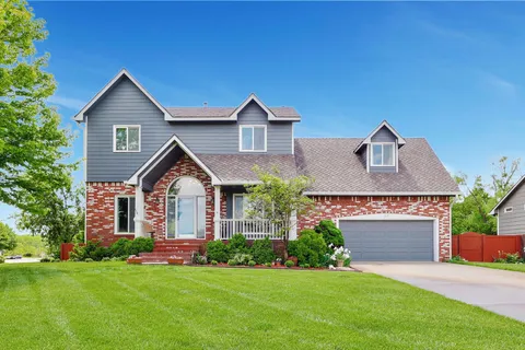 217 S Breezy Pointe Ct, Wichita, KS MLS: 655299