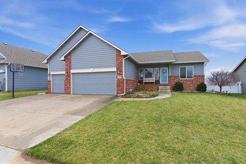 Homes For Sale - 11307 W Sondra St<br/> Maize, KS 67101