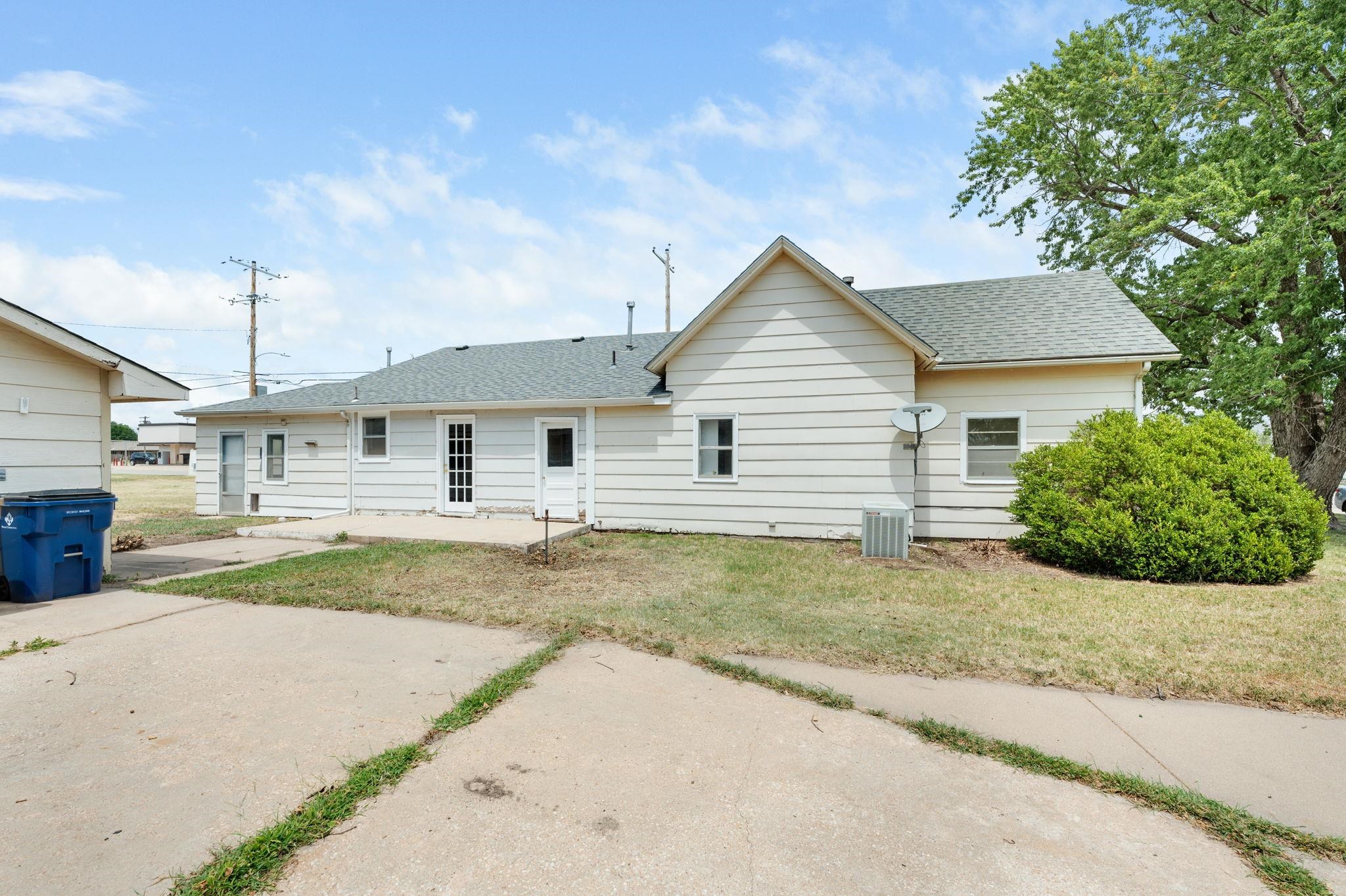 125 E 2nd Ave, Cheney, Kansas image 16