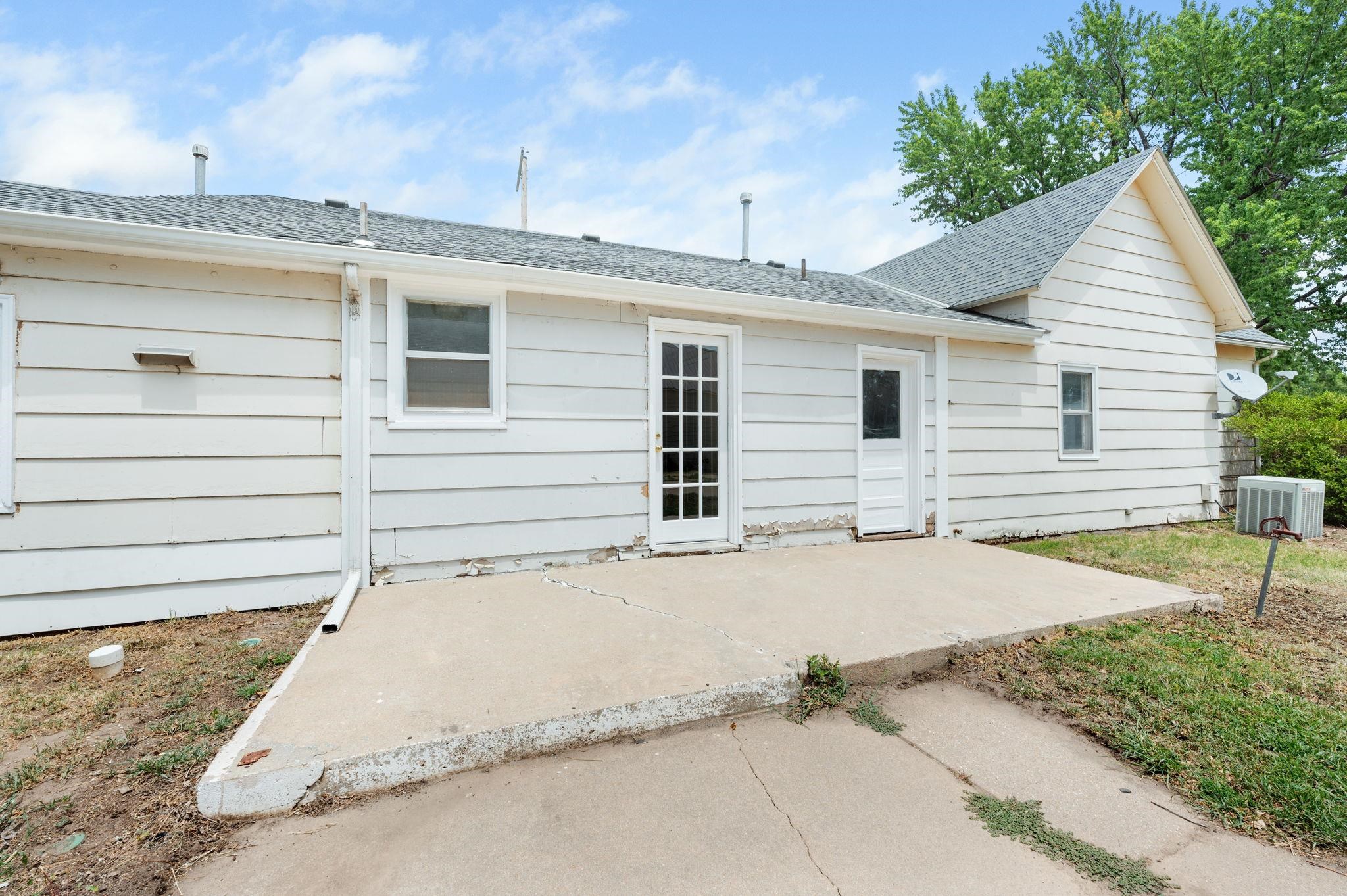 125 E 2nd Ave, Cheney, Kansas image 18