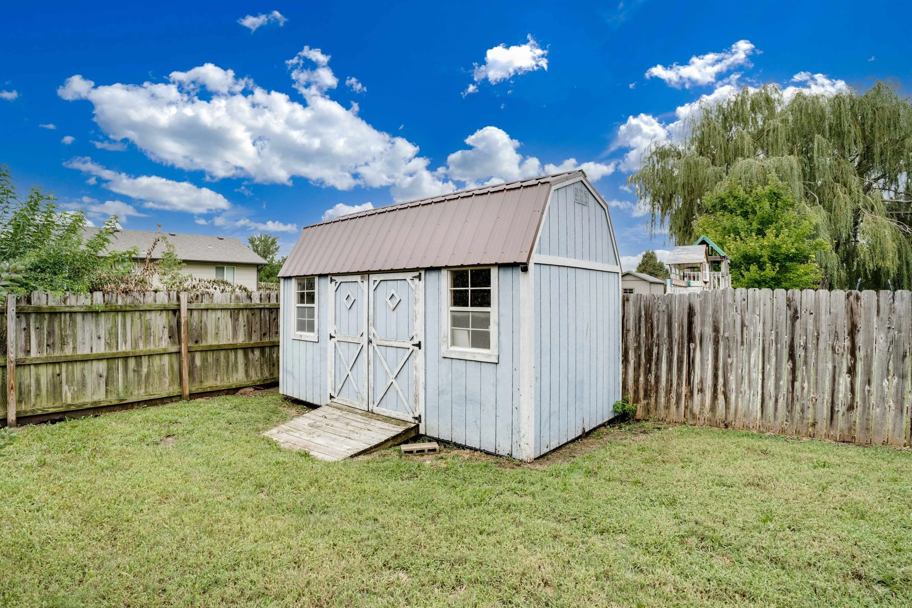 Wichita, Kansas 67235, United States, 5 Bedrooms Bedrooms, ,3 BathroomsBathrooms,Residential,Pending,200279
