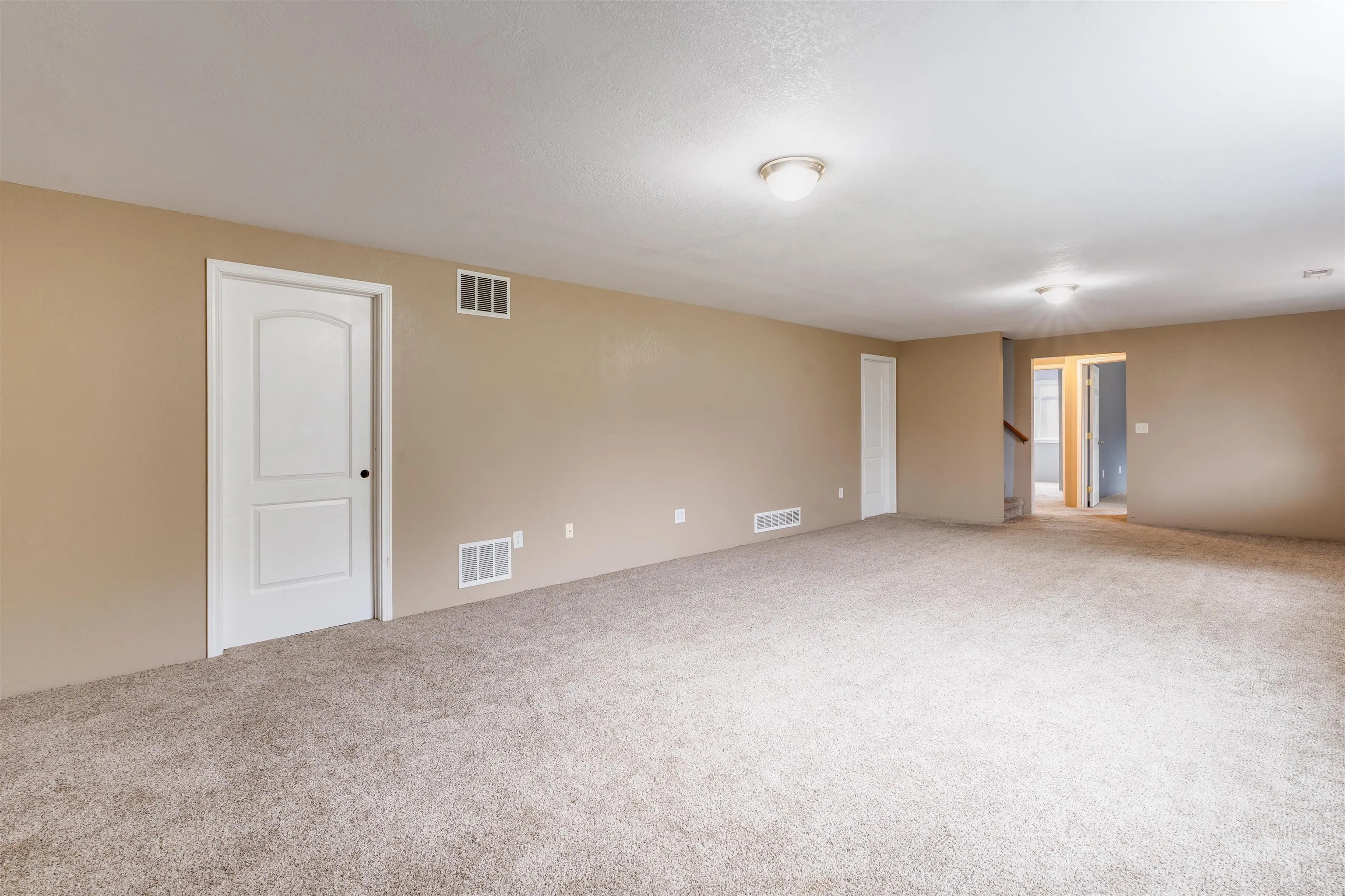 Wichita, Kansas 67235, United States, 5 Bedrooms Bedrooms, ,3 BathroomsBathrooms,Residential,Pending,200279