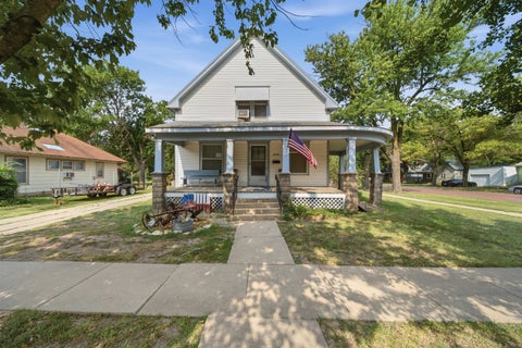 Homes For Sale - 525 N High St<br/> Newton, KS 67114