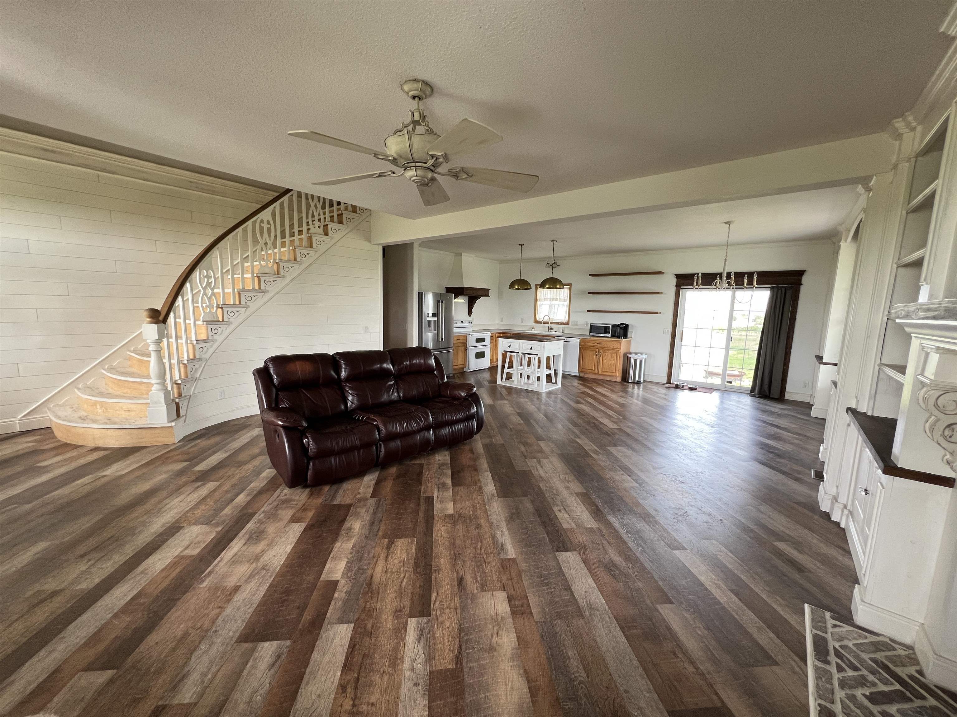 2618 NE 69th Terrace, El Dorado, Kansas image 3