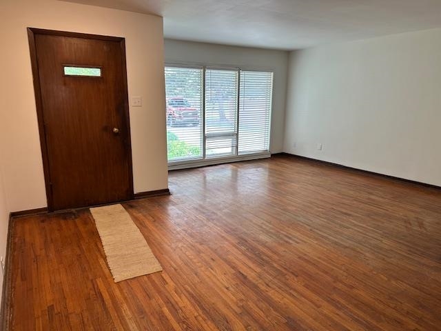 1040 E 44th St S St, Wichita, Virginia image 3