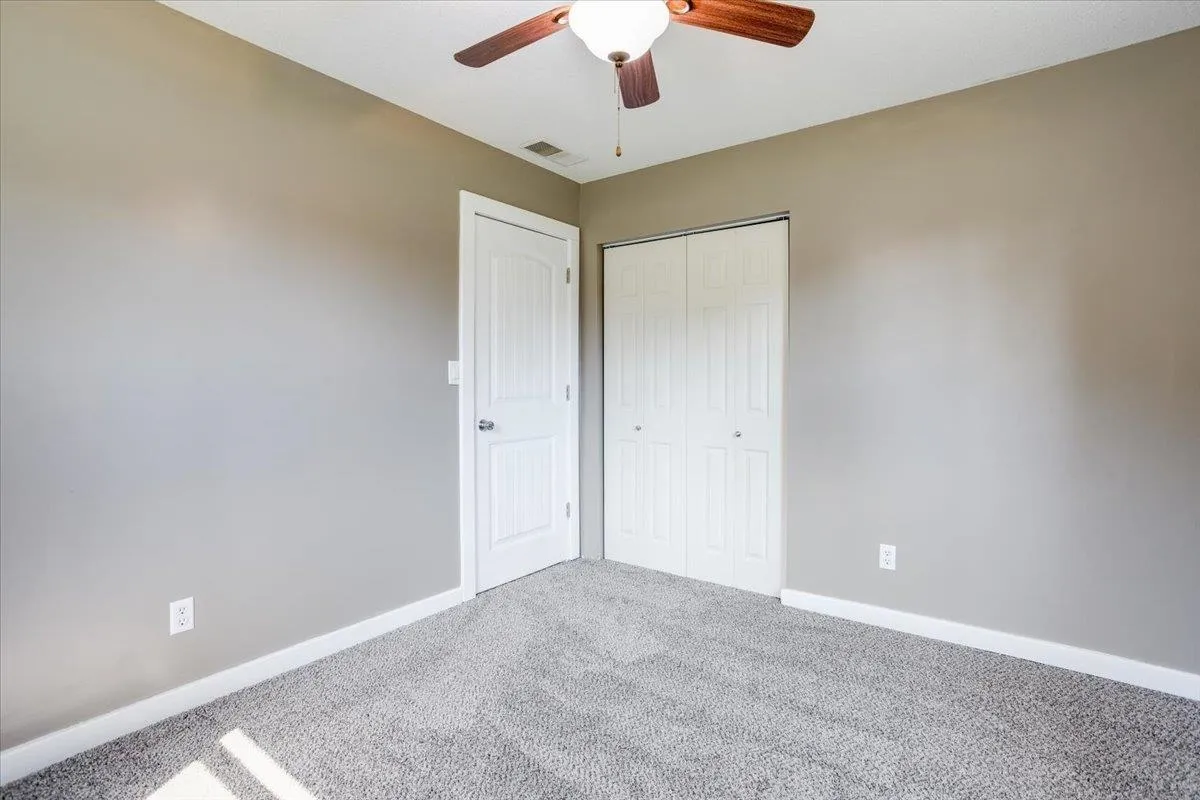 Douglass, Kansas 67039, United States, 4 Bedrooms Bedrooms, ,1 BathroomBathrooms,Residential,Pending,40111