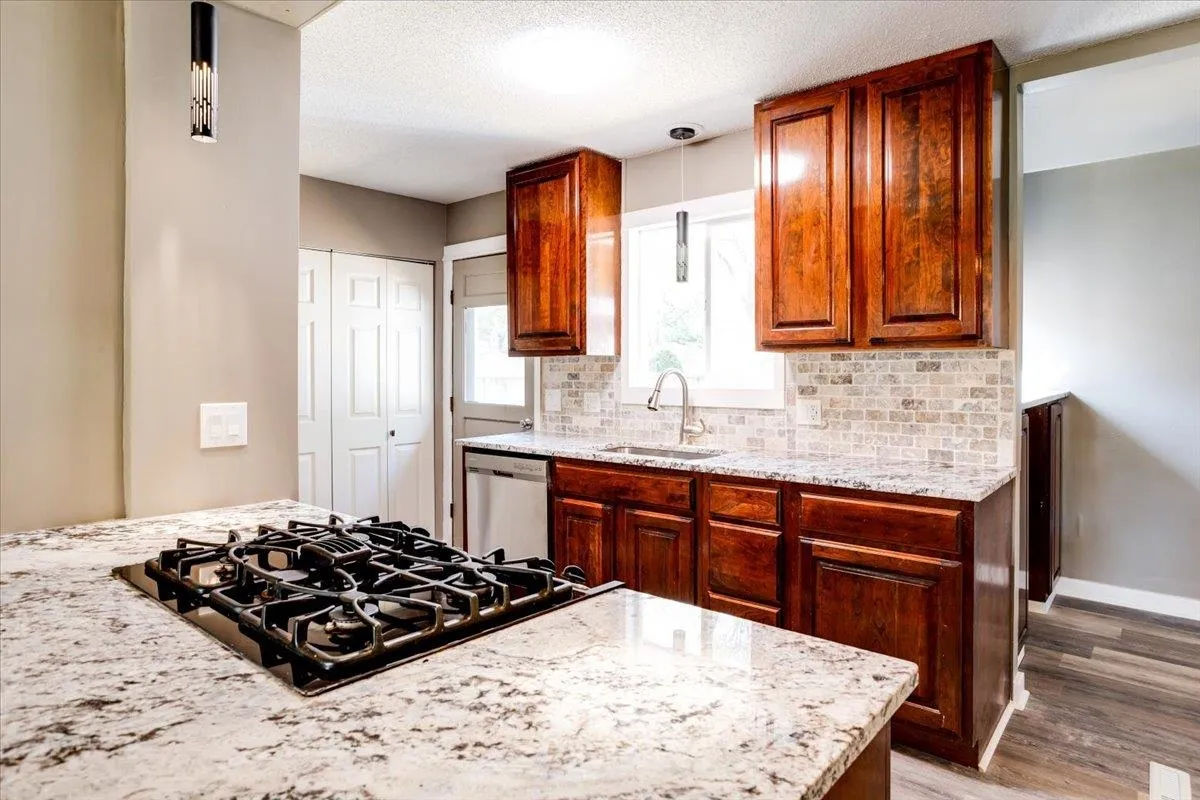 Douglass, Kansas 67039, United States, 4 Bedrooms Bedrooms, ,1 BathroomBathrooms,Residential,Pending,40111