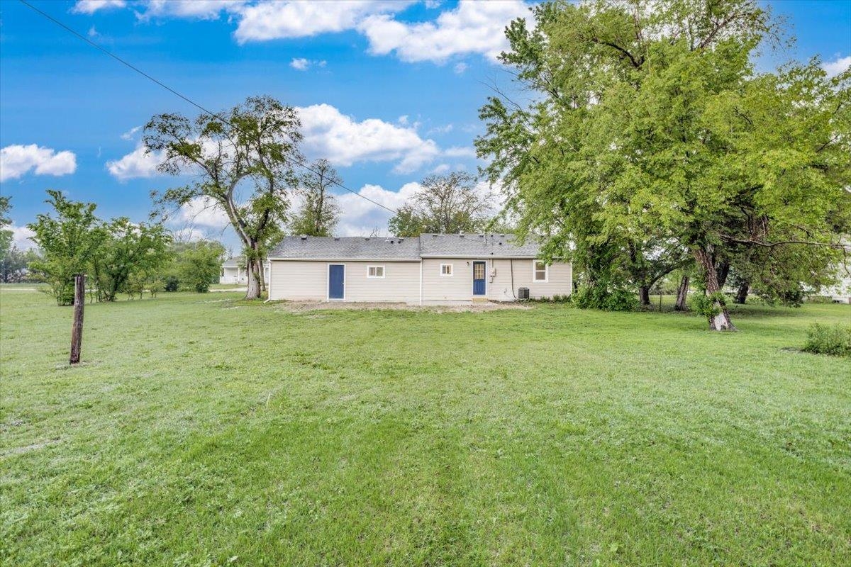 921 E 10th St, Newton, Kansas image 29