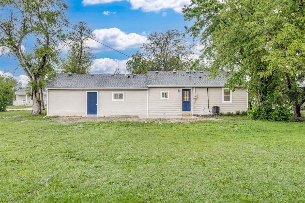 921 E 10th St, Newton, Kansas image 30