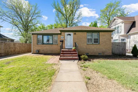 123 W Minneapolis Ave, Salina, KS 67401 - MLS#: 654133