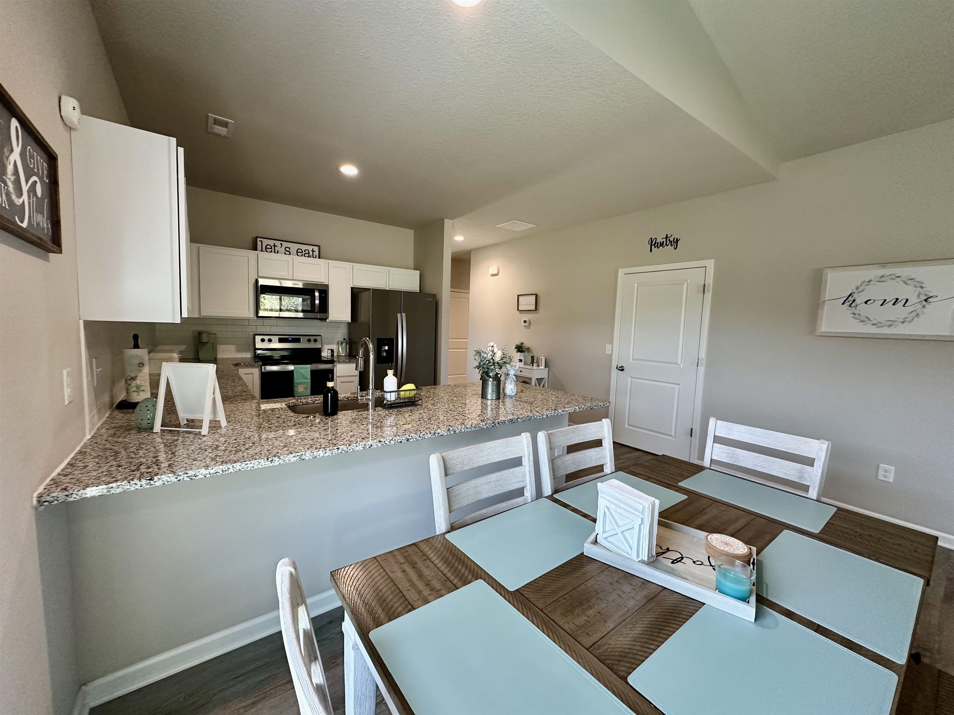 1616 Casey Cir, Newton, Kansas image 15