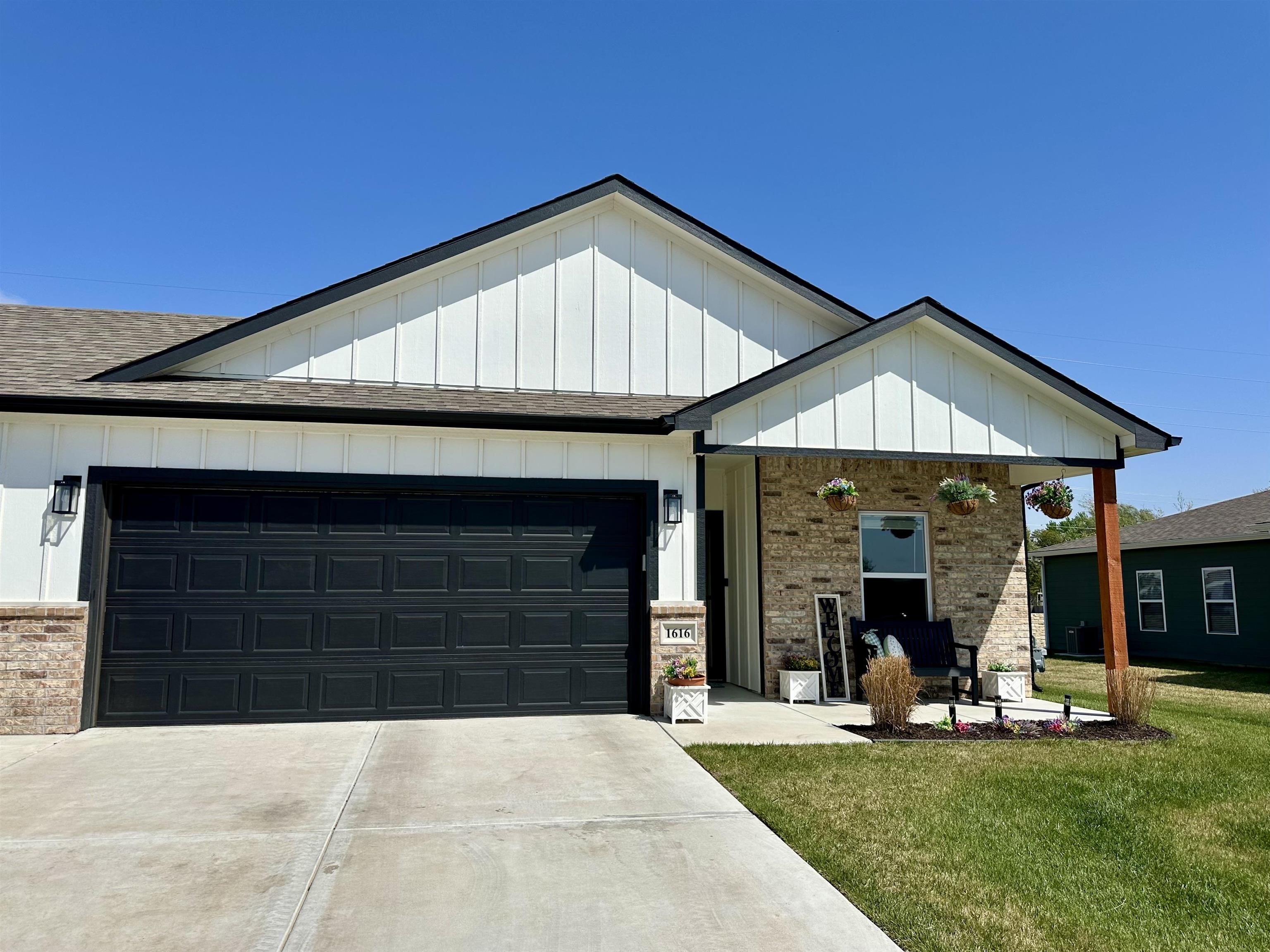 1616 Casey Cir, Newton, Kansas image 2