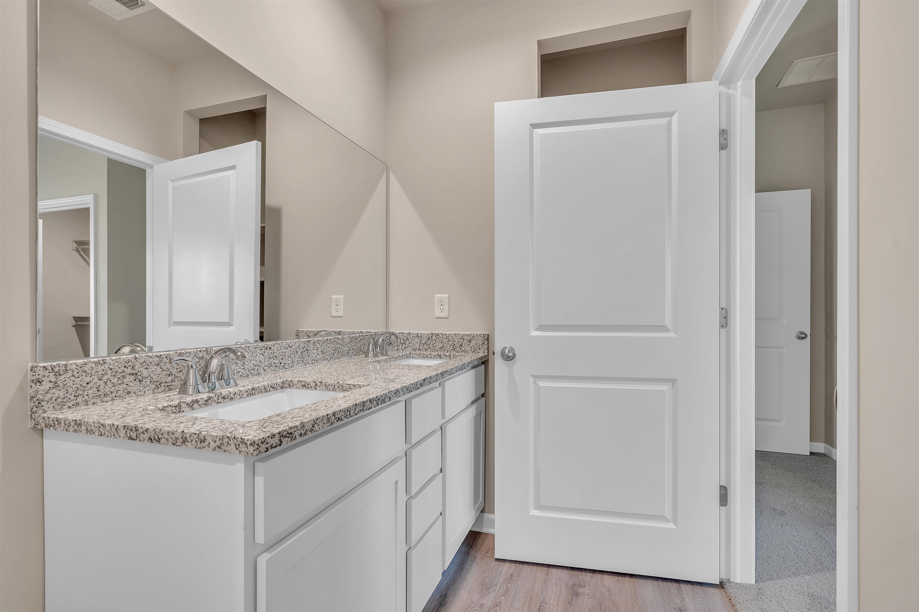 2868 S Maize Ct, Wichita, Kansas image 25