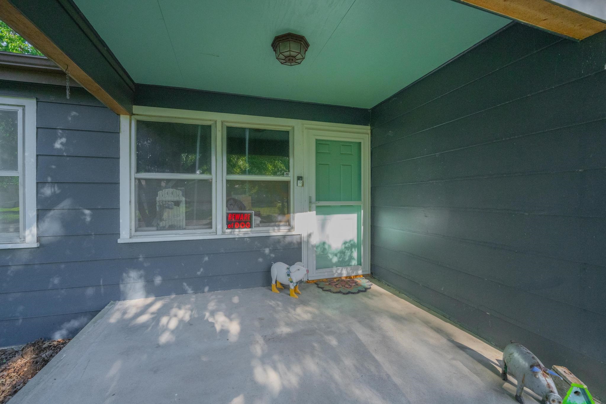 1215 N Logan St, Newton, Kansas image 16