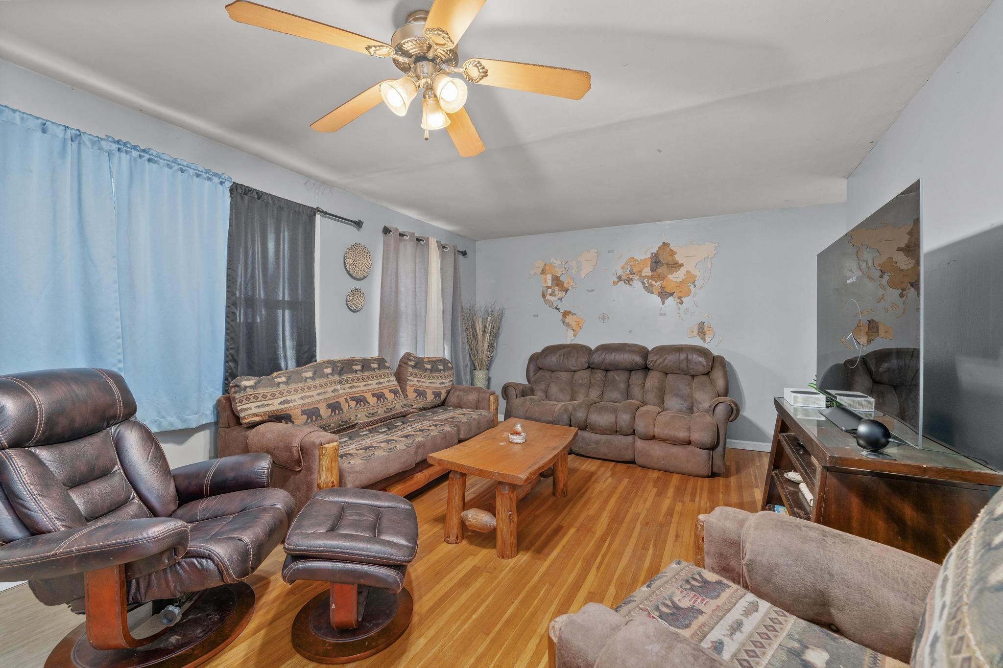 1215 N Logan St, Newton, Kansas image 18