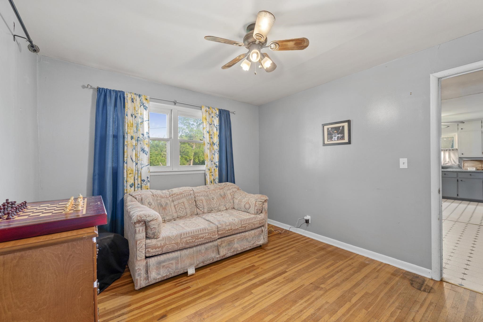 1215 N Logan St, Newton, Kansas image 27