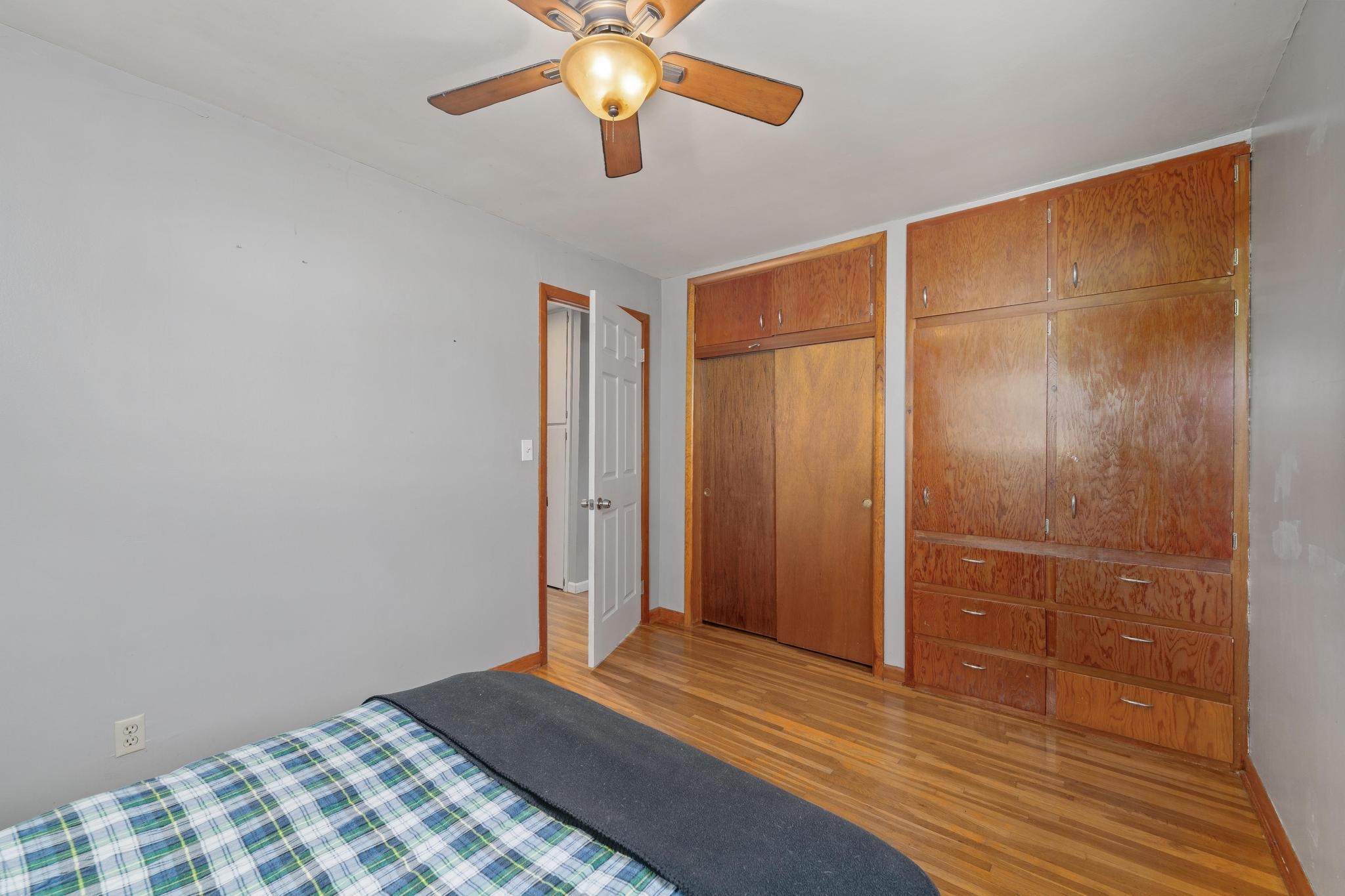 1215 N Logan St, Newton, Kansas image 10