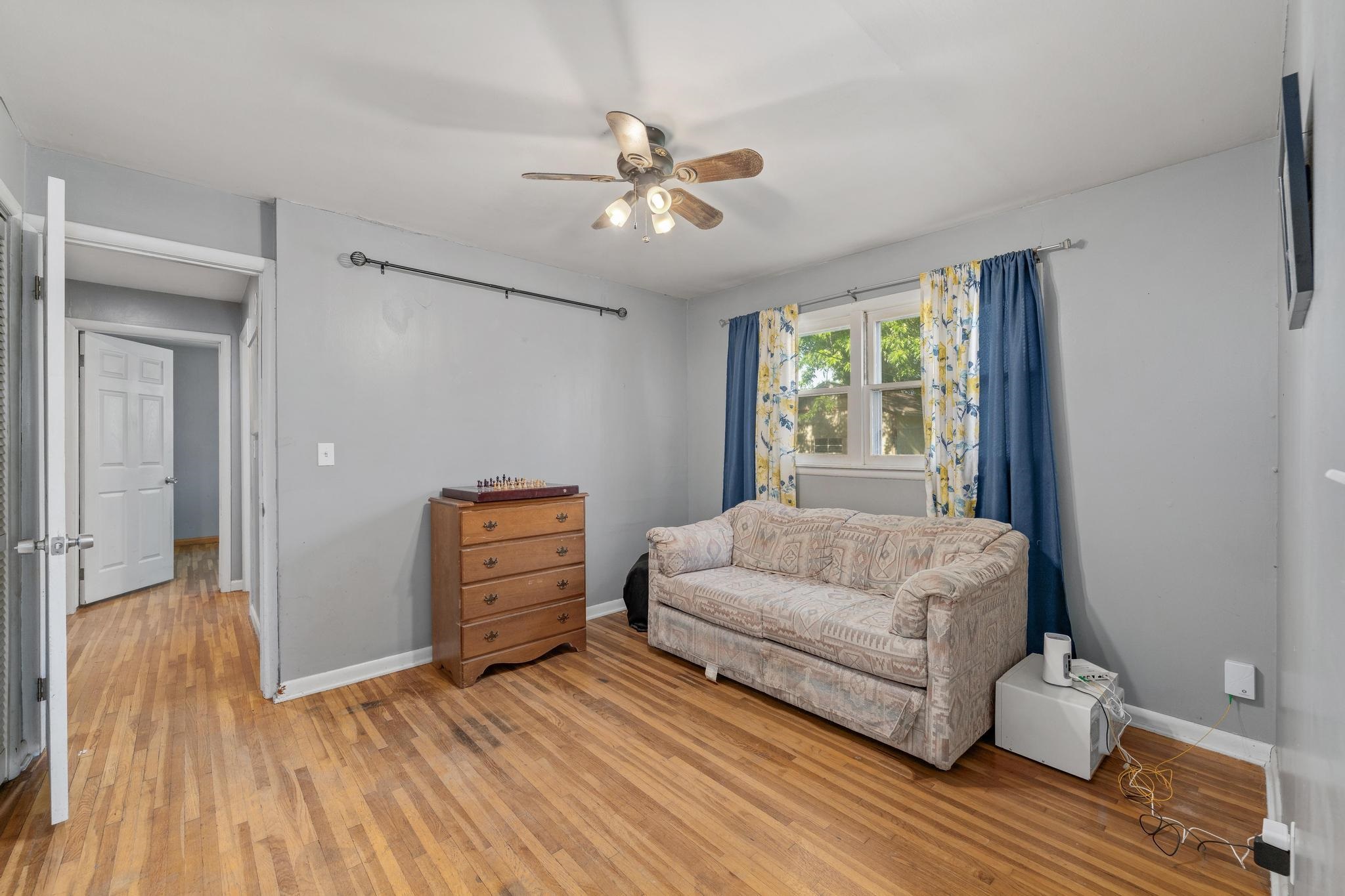 1215 N Logan St, Newton, Kansas image 8
