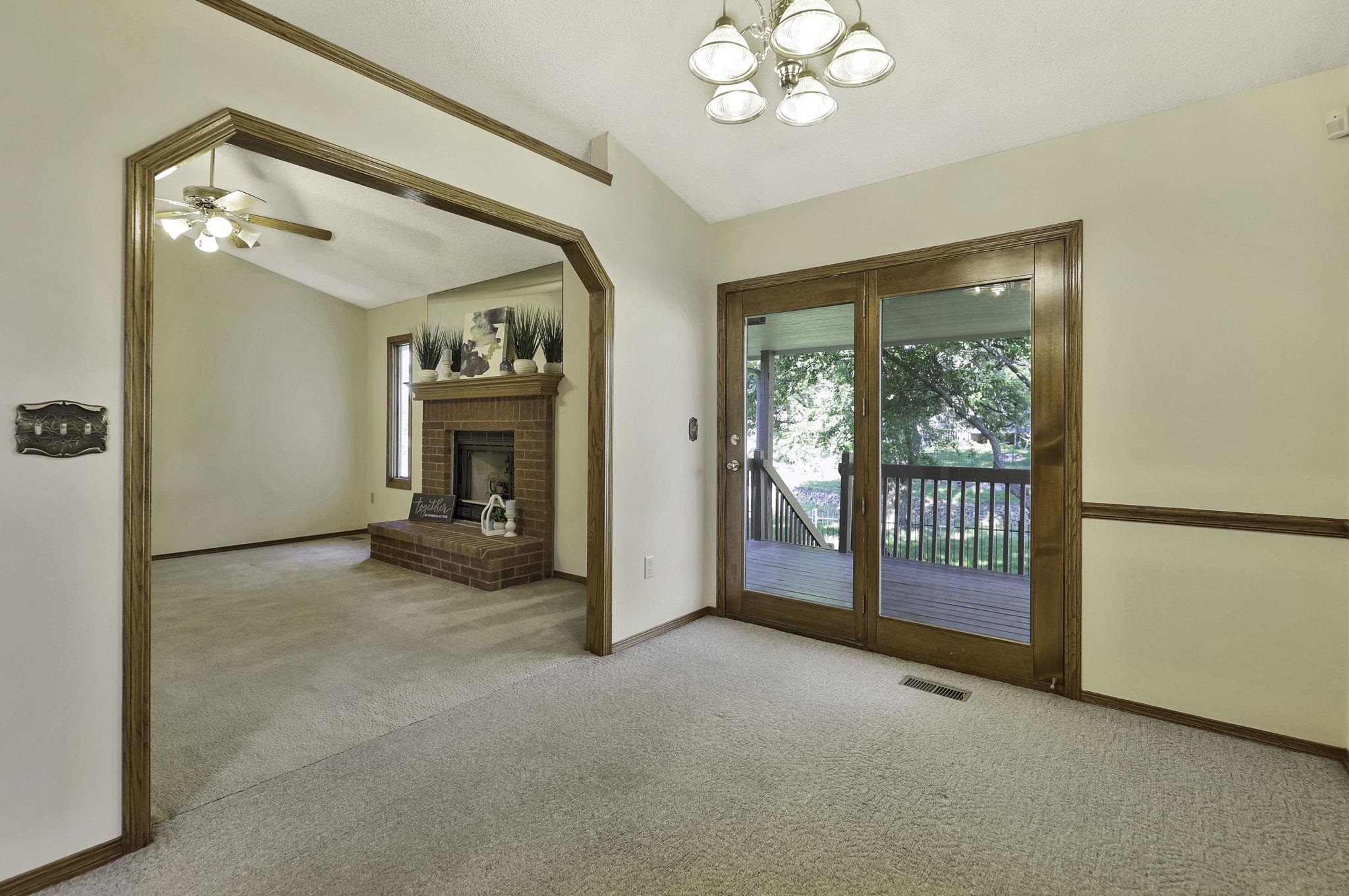 Wichita, Kansas 67212, United States, 4 Bedrooms Bedrooms, ,3 BathroomsBathrooms,Residential,Pending,57485