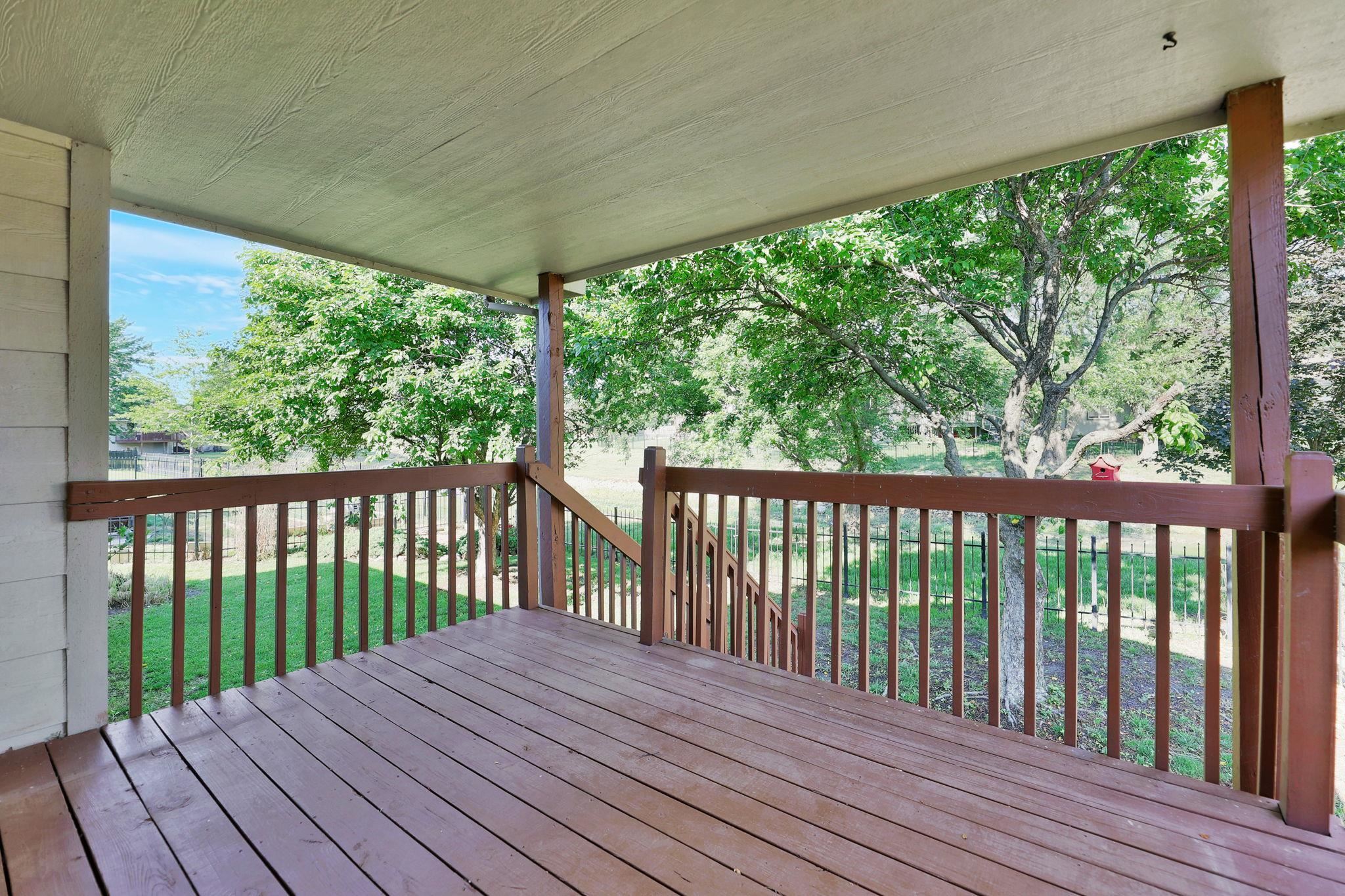 Wichita, Kansas 67212, United States, 4 Bedrooms Bedrooms, ,3 BathroomsBathrooms,Residential,Pending,57485