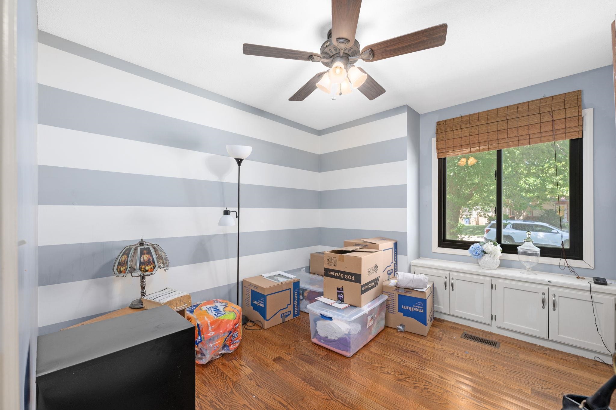 Wichita, Kansas 67212, United States, 4 Bedrooms Bedrooms, ,3 BathroomsBathrooms,Residential,Pending,53471